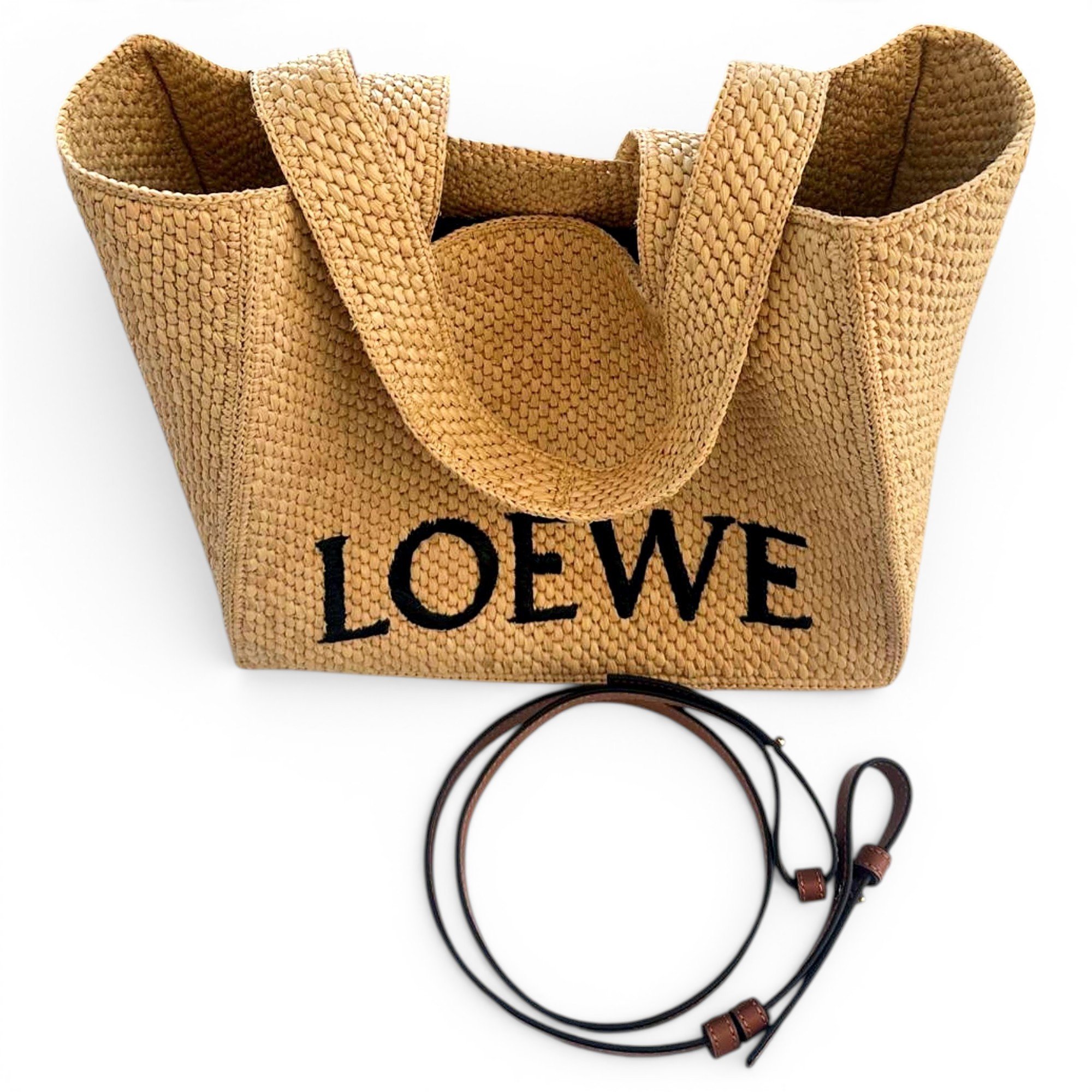 Font leather handbag