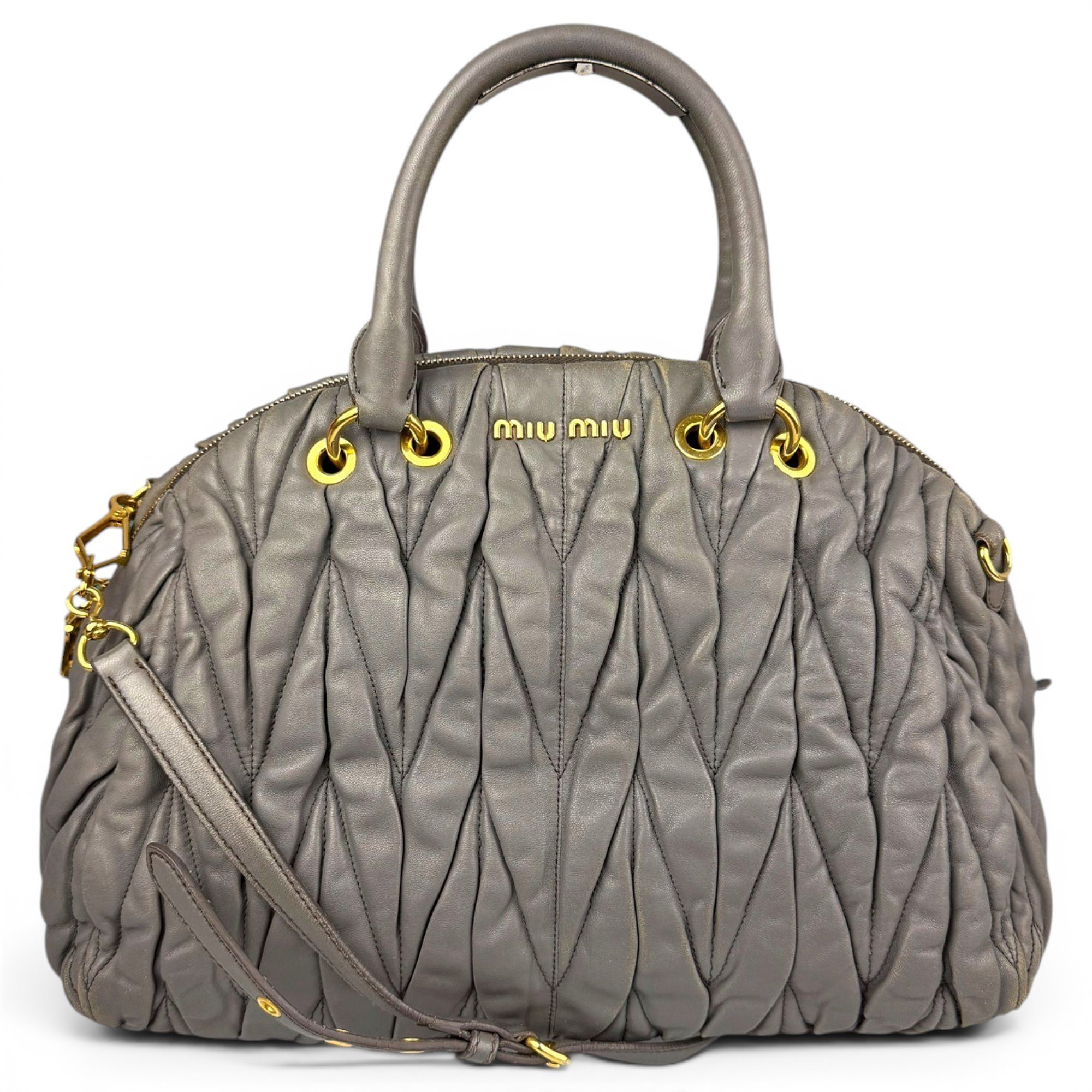 Matelassé leather handbag