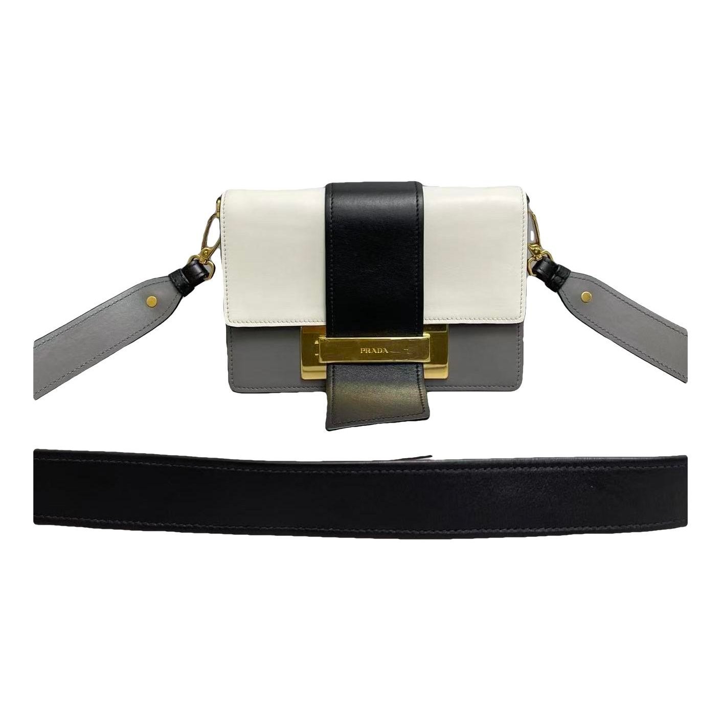 Ribbon leather handbag
