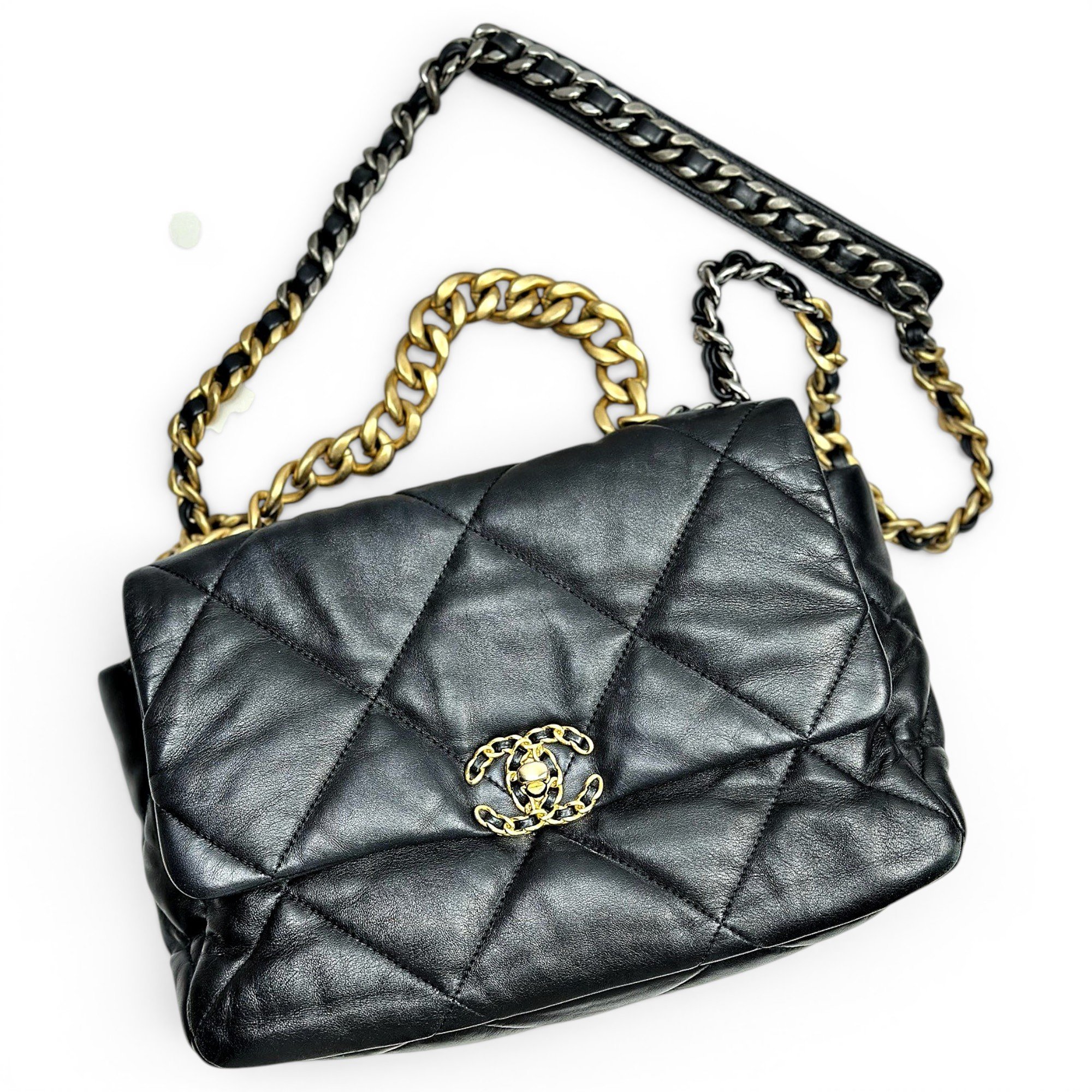 Chanel 19 leather handbag
