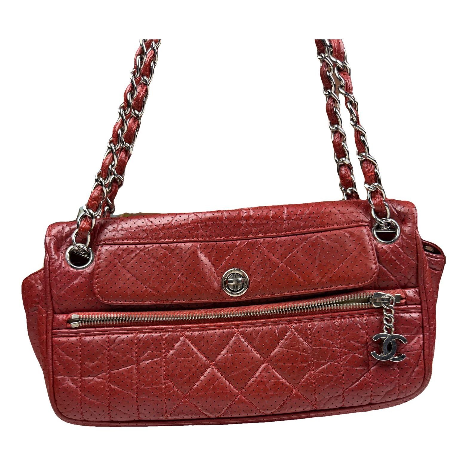 Chanel 19 leather handbag
