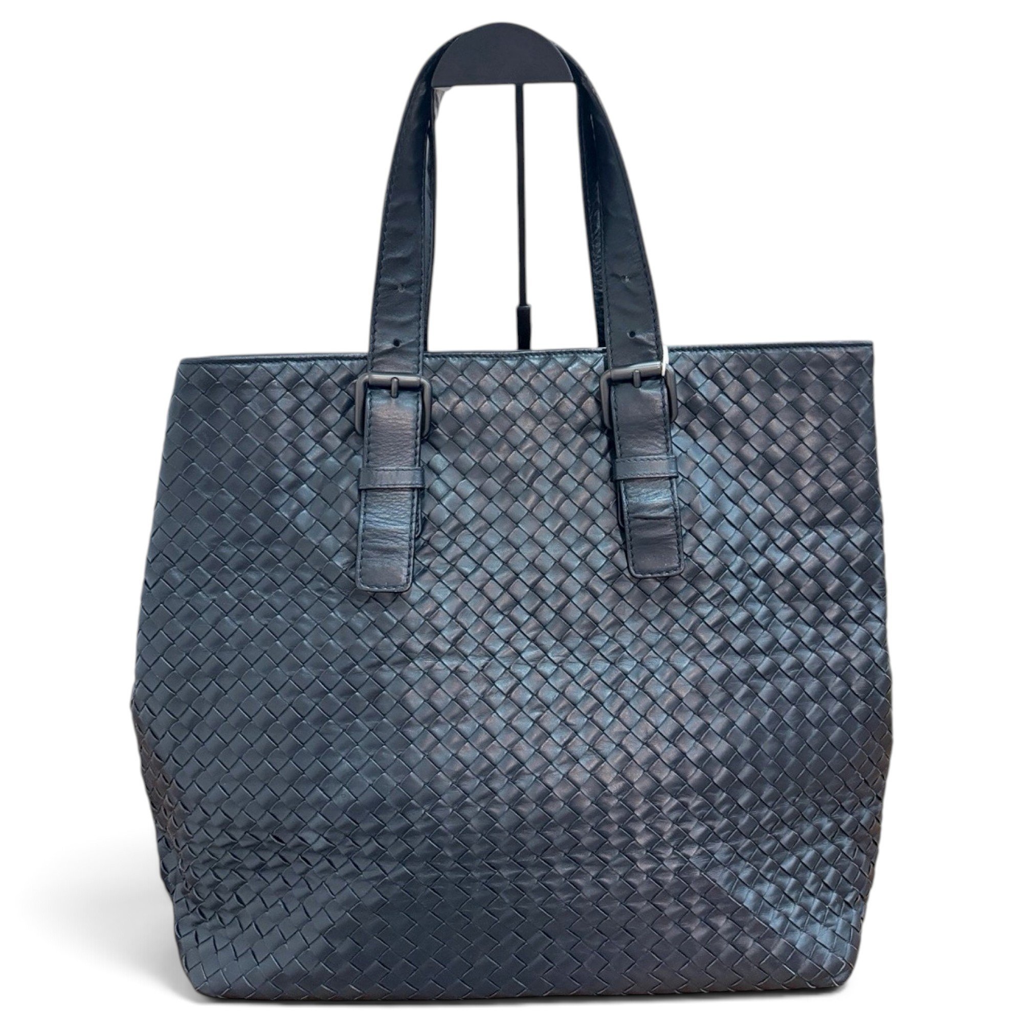 Leather tote