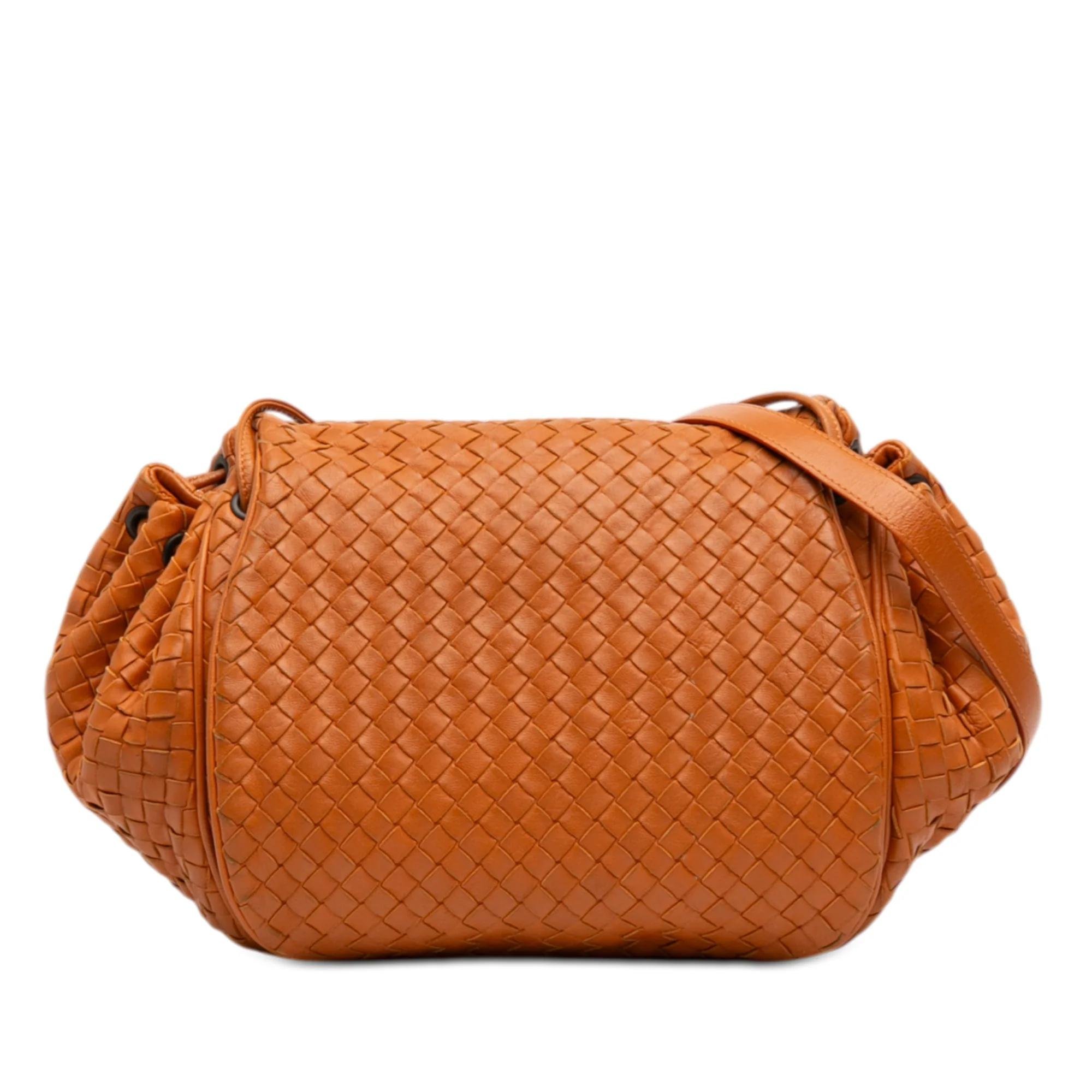 Veneta leather bag