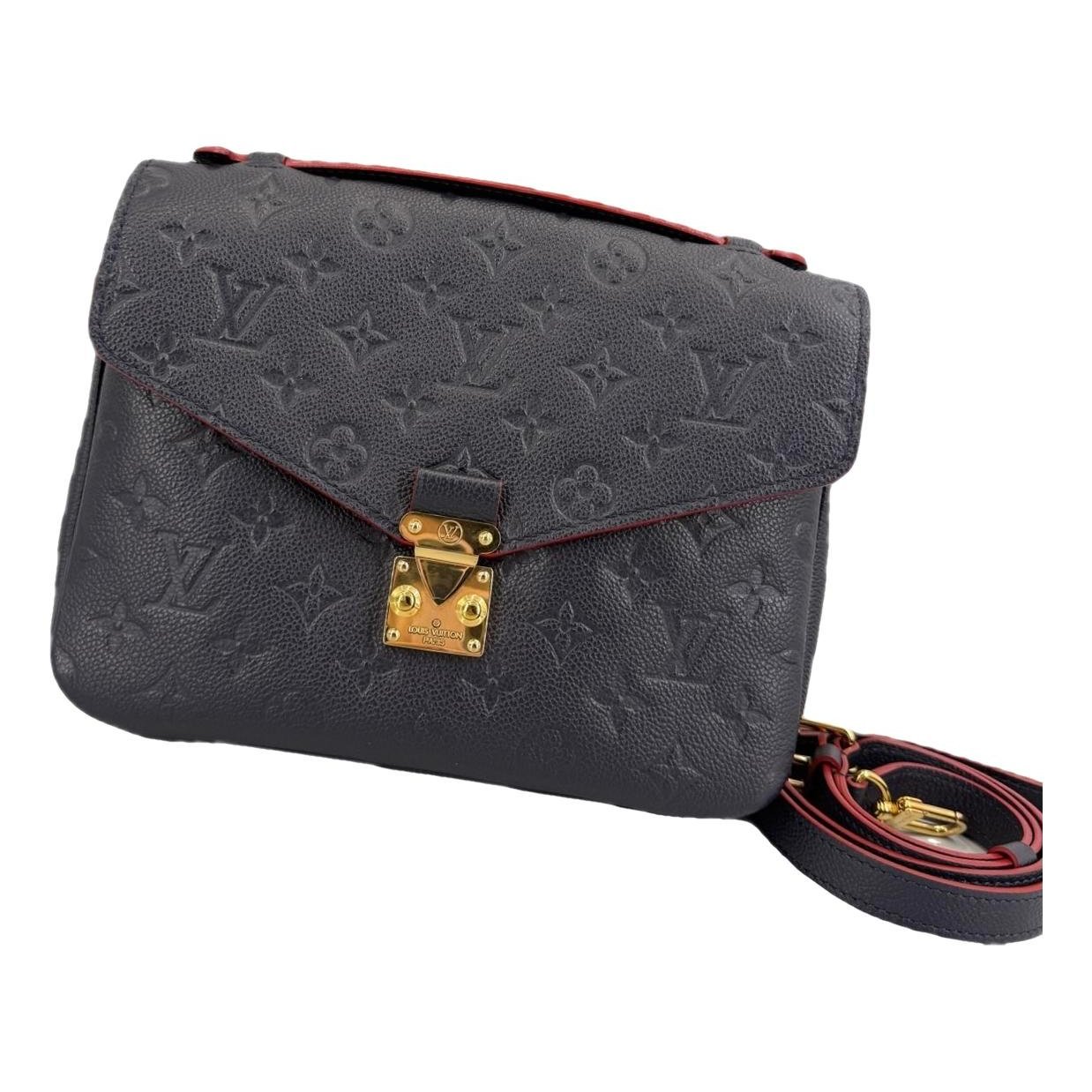 Metis leather handbag