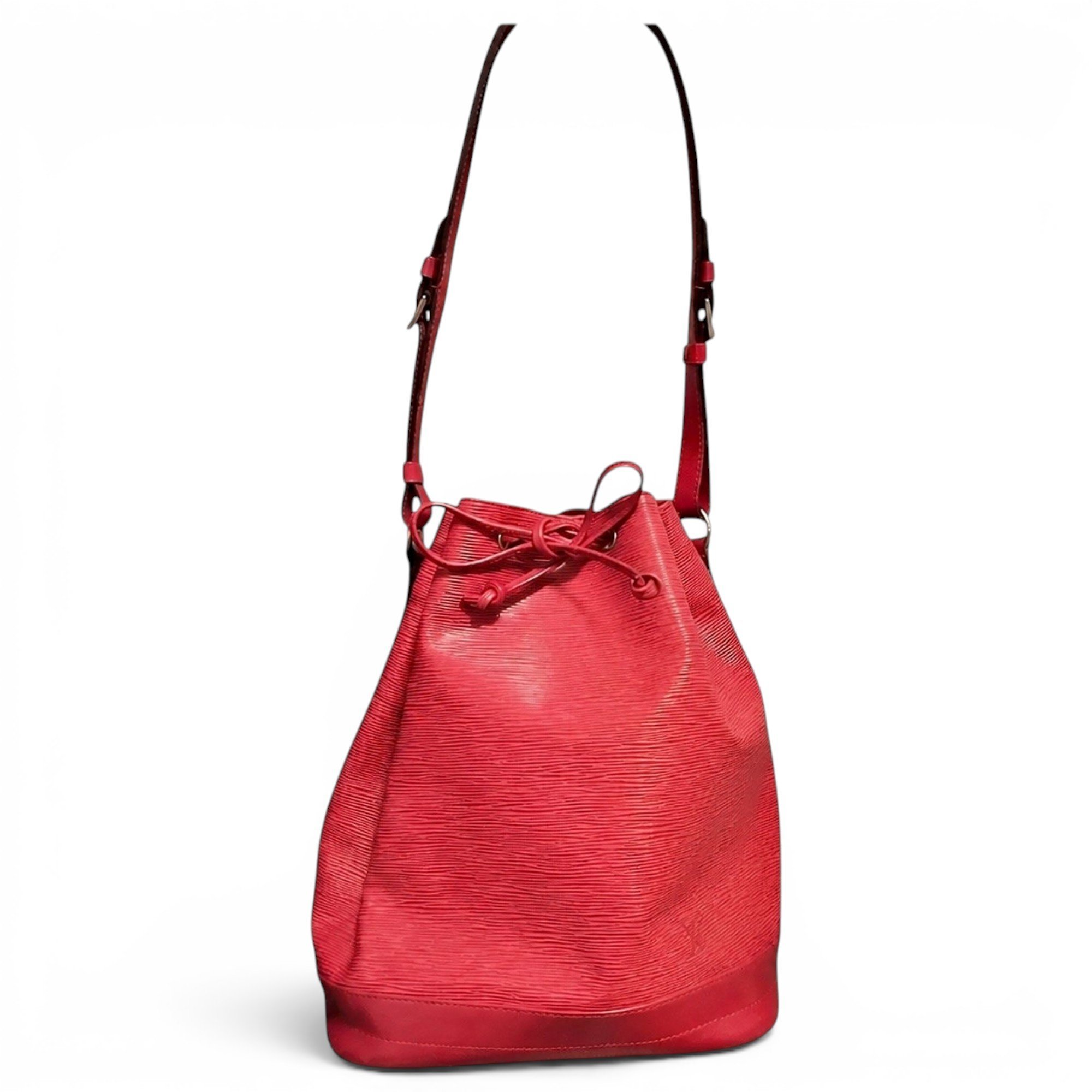 Noé leather handbag
