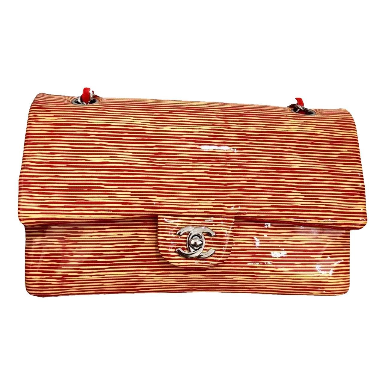 Timeless/Classique patent leather crossbody bag