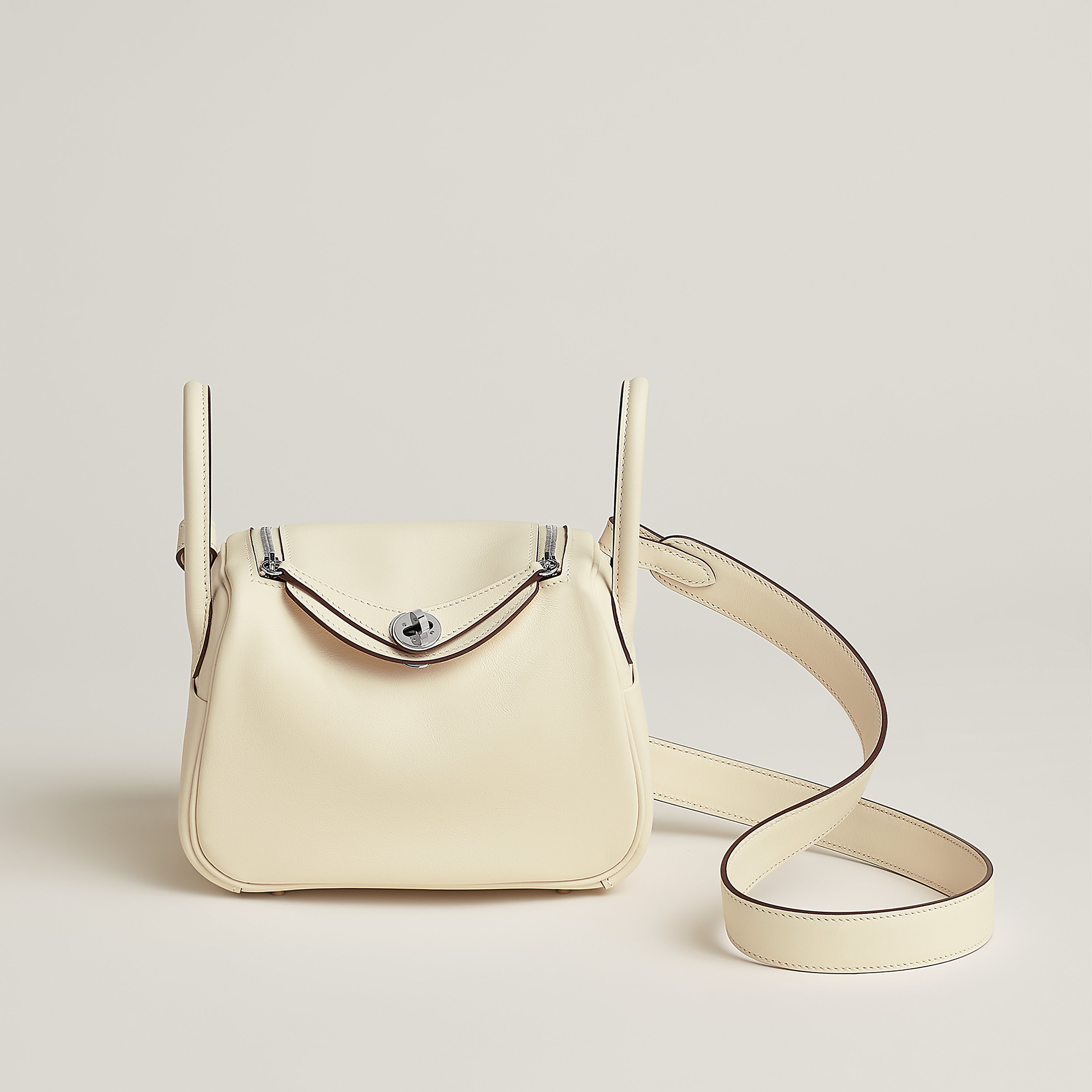 Hermes Mini Lindy II in Nata Swift calfskin