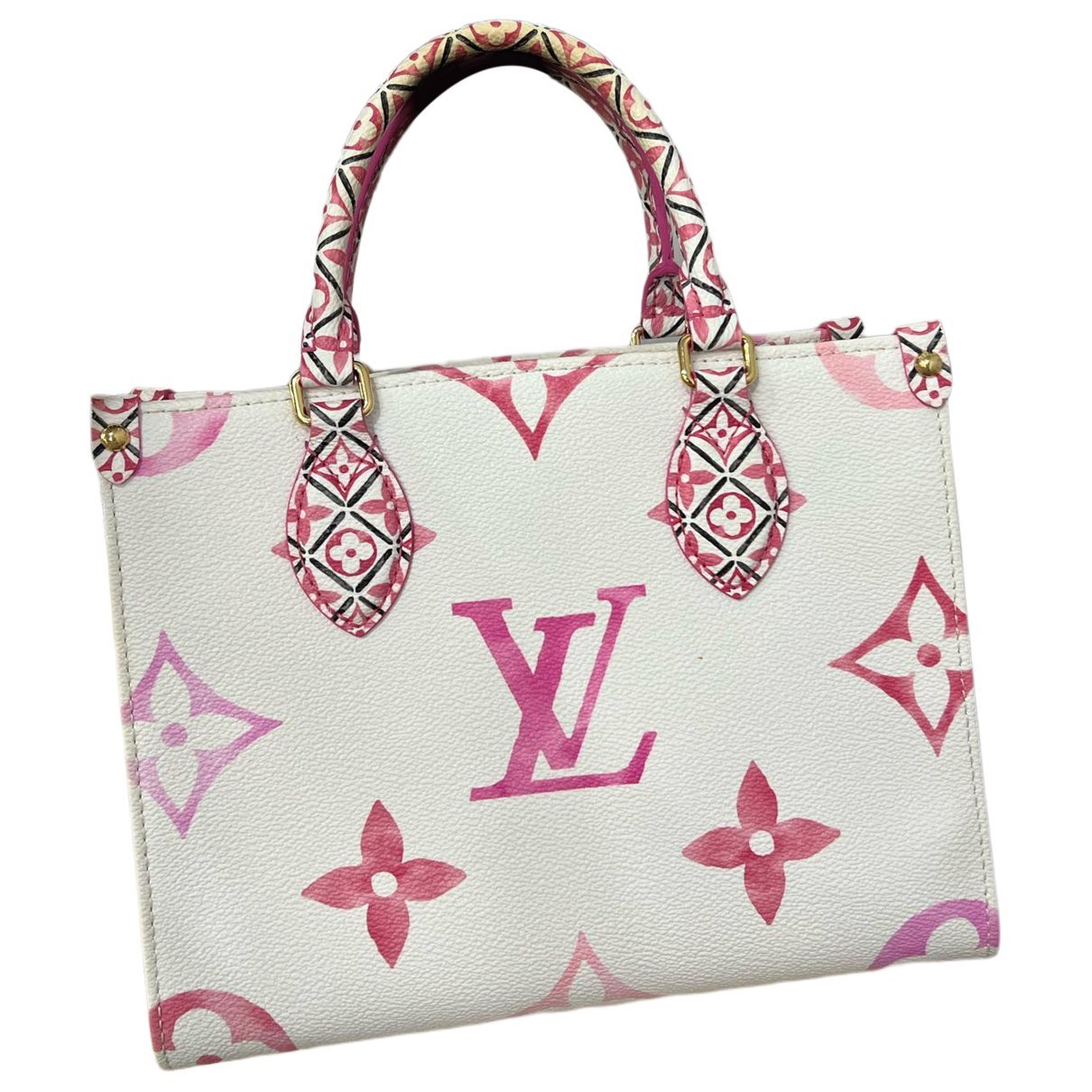 Onthego leather handbag