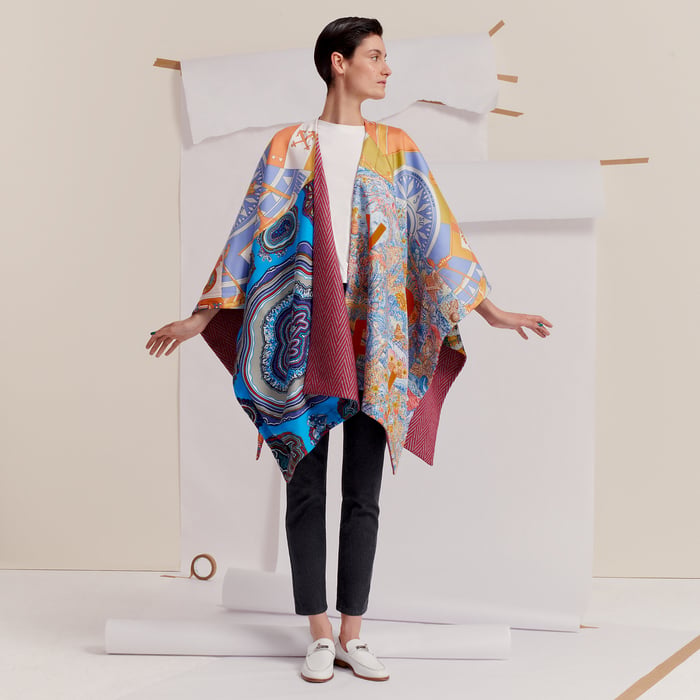 Random Reversible Cape