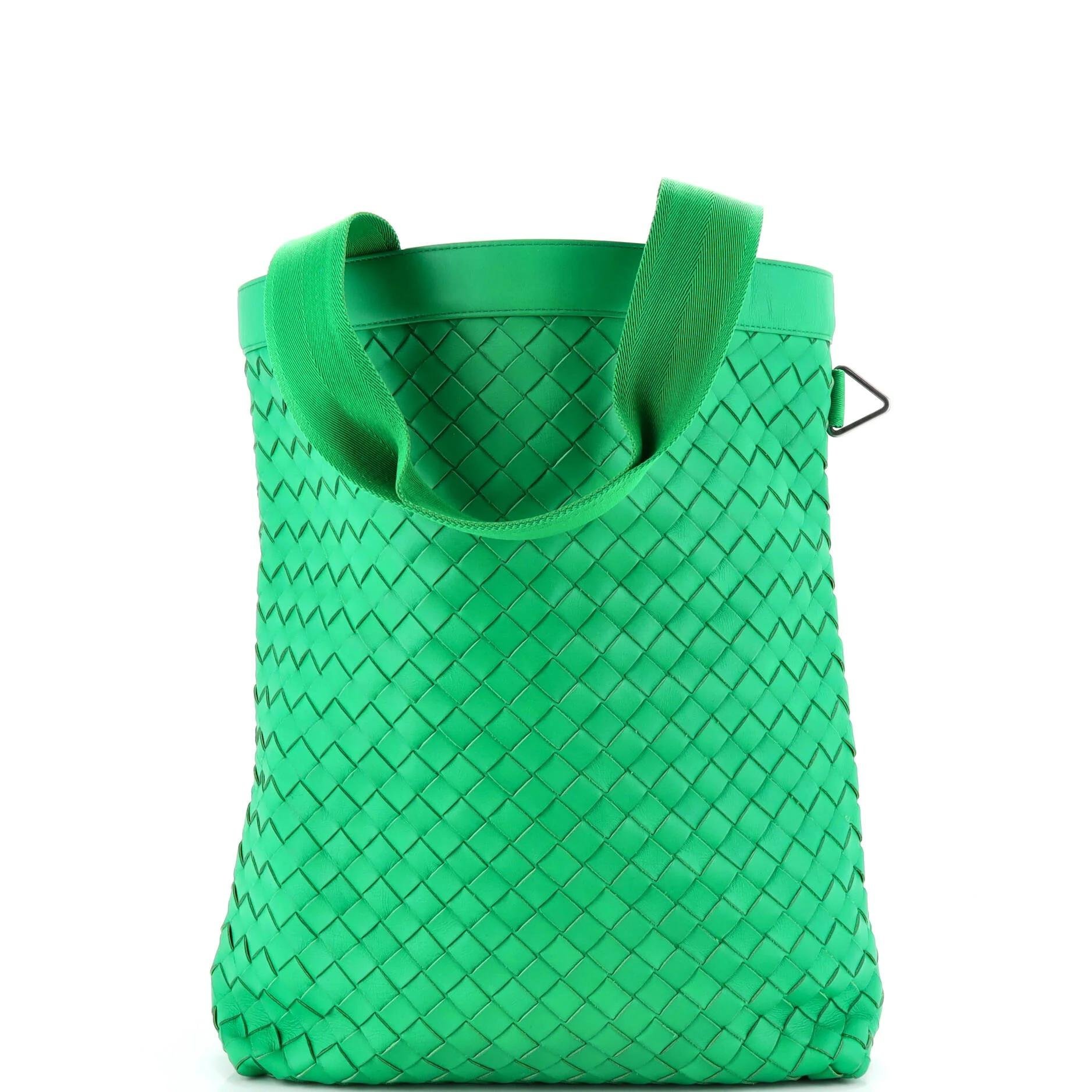 Leather tote