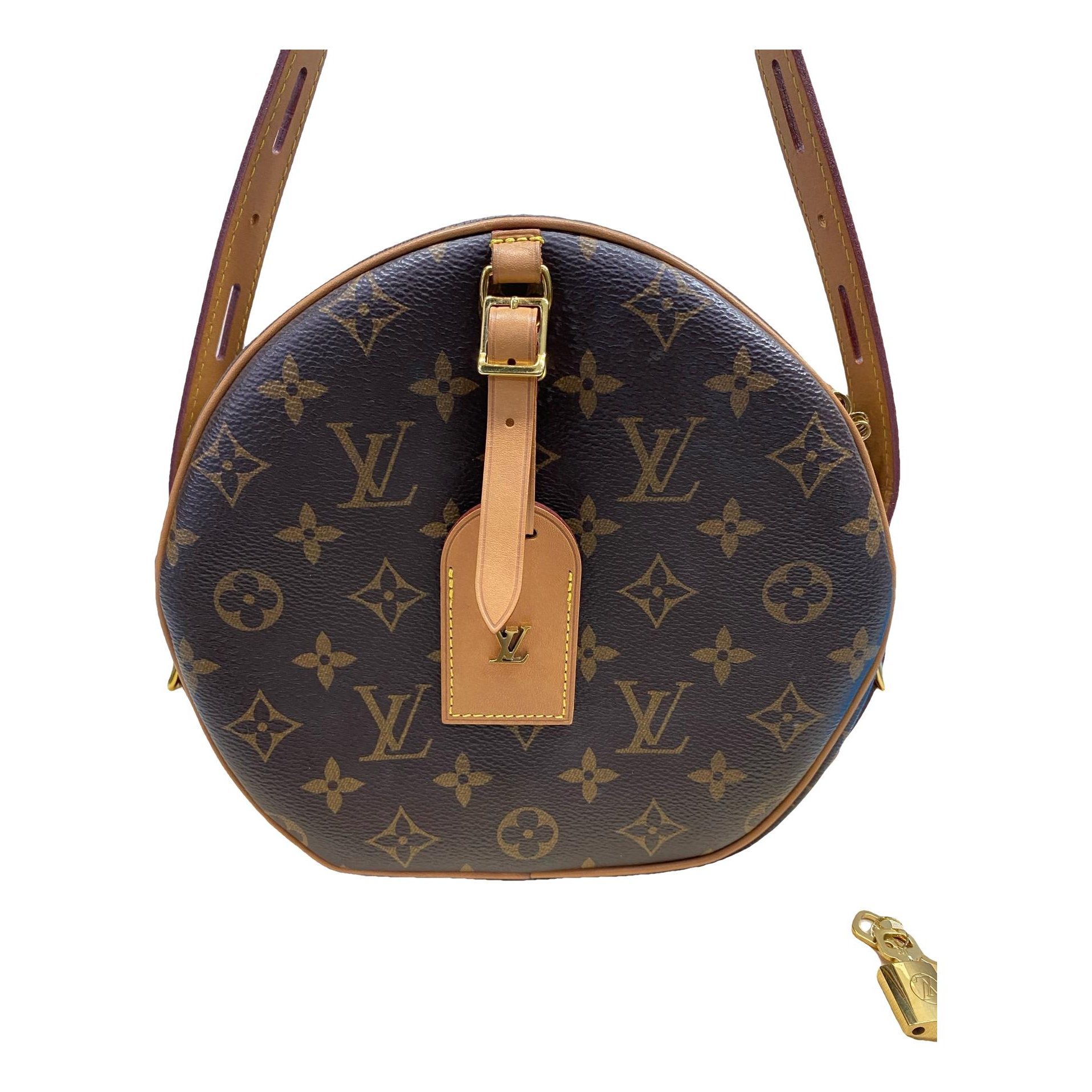 Boîte chapeau souple cloth handbag