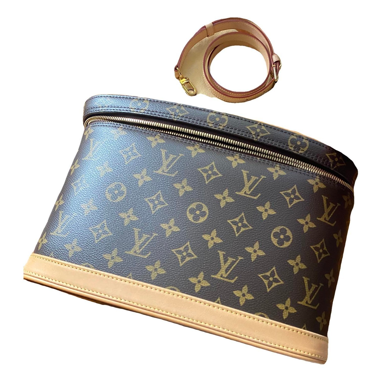 Nice cloth vanity case