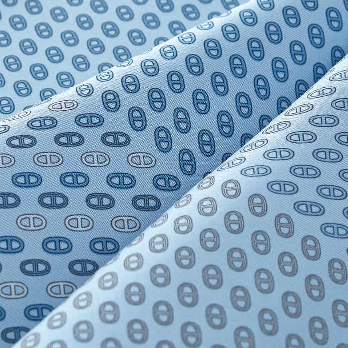 Trois Petits Maillons Pocket Square 45
