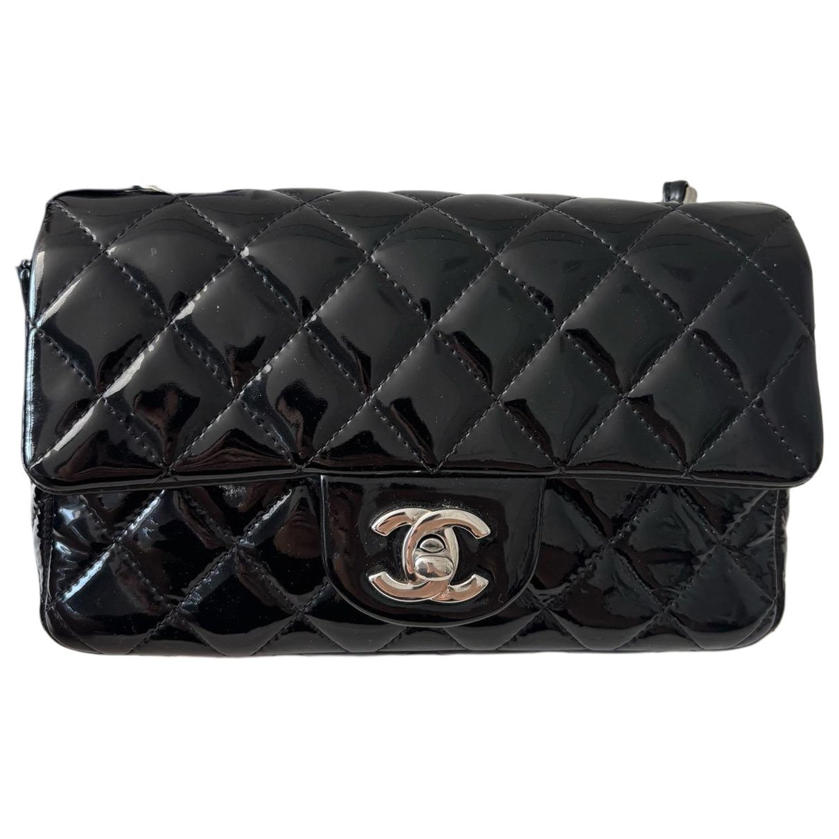 Timeless/Classique patent leather crossbody bag