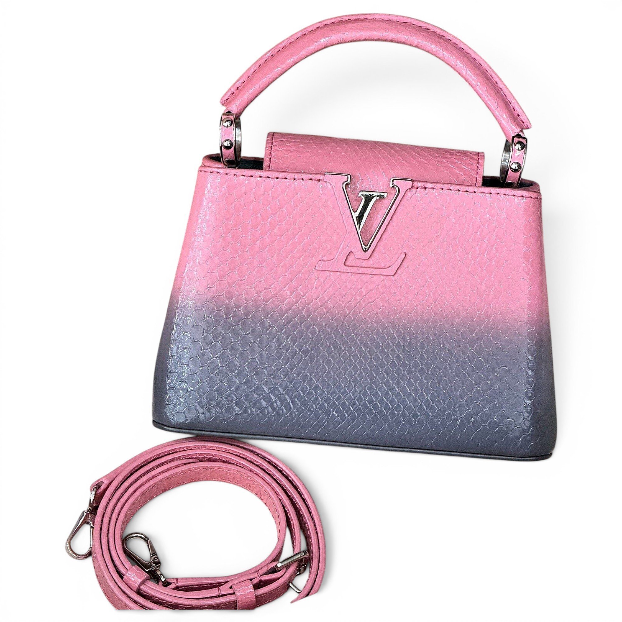 Capucines leather handbag