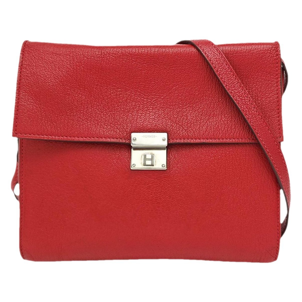 Clic 16 leather crossbody bag