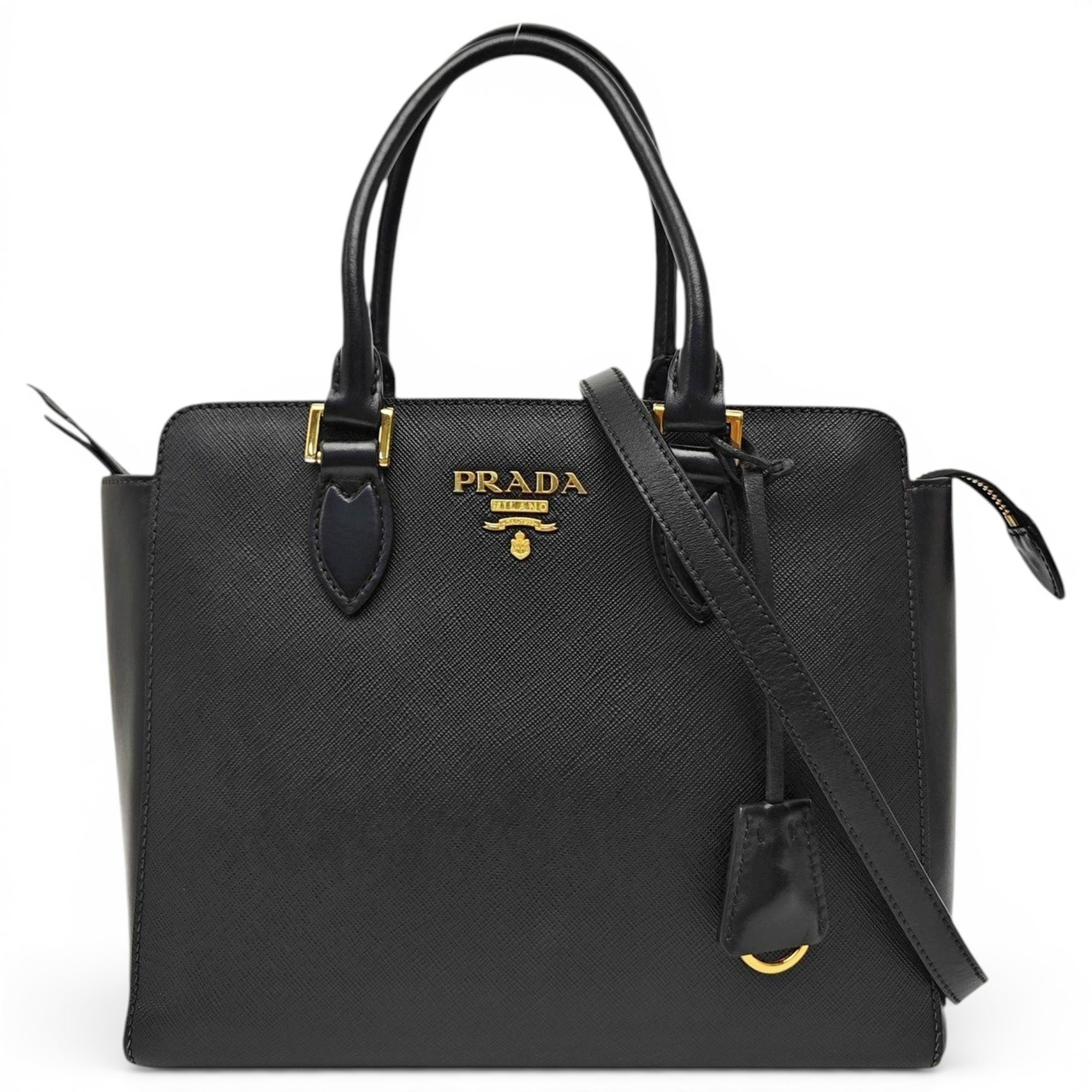 Monochrome leather handbag