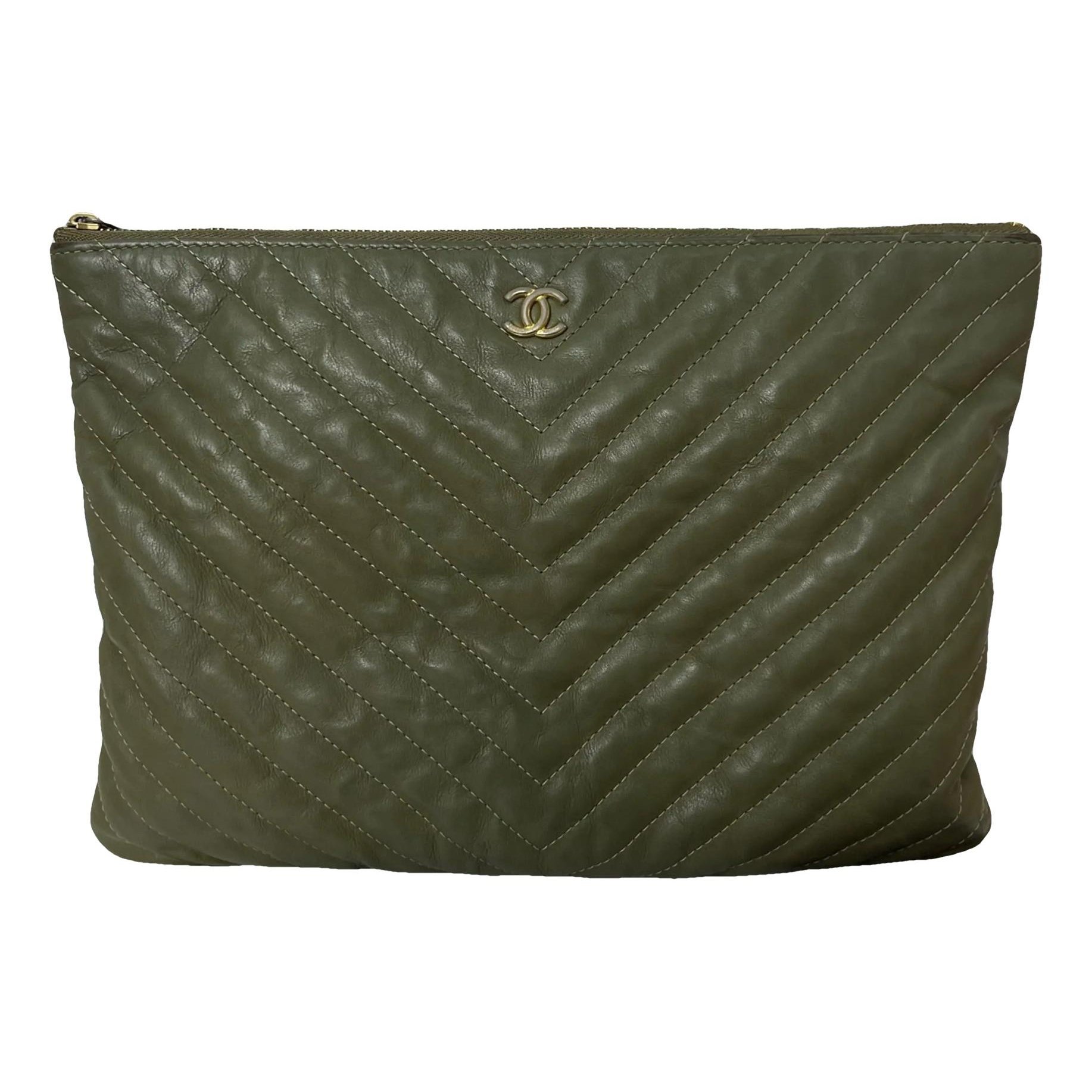 Timeless/Classique leather clutch bag