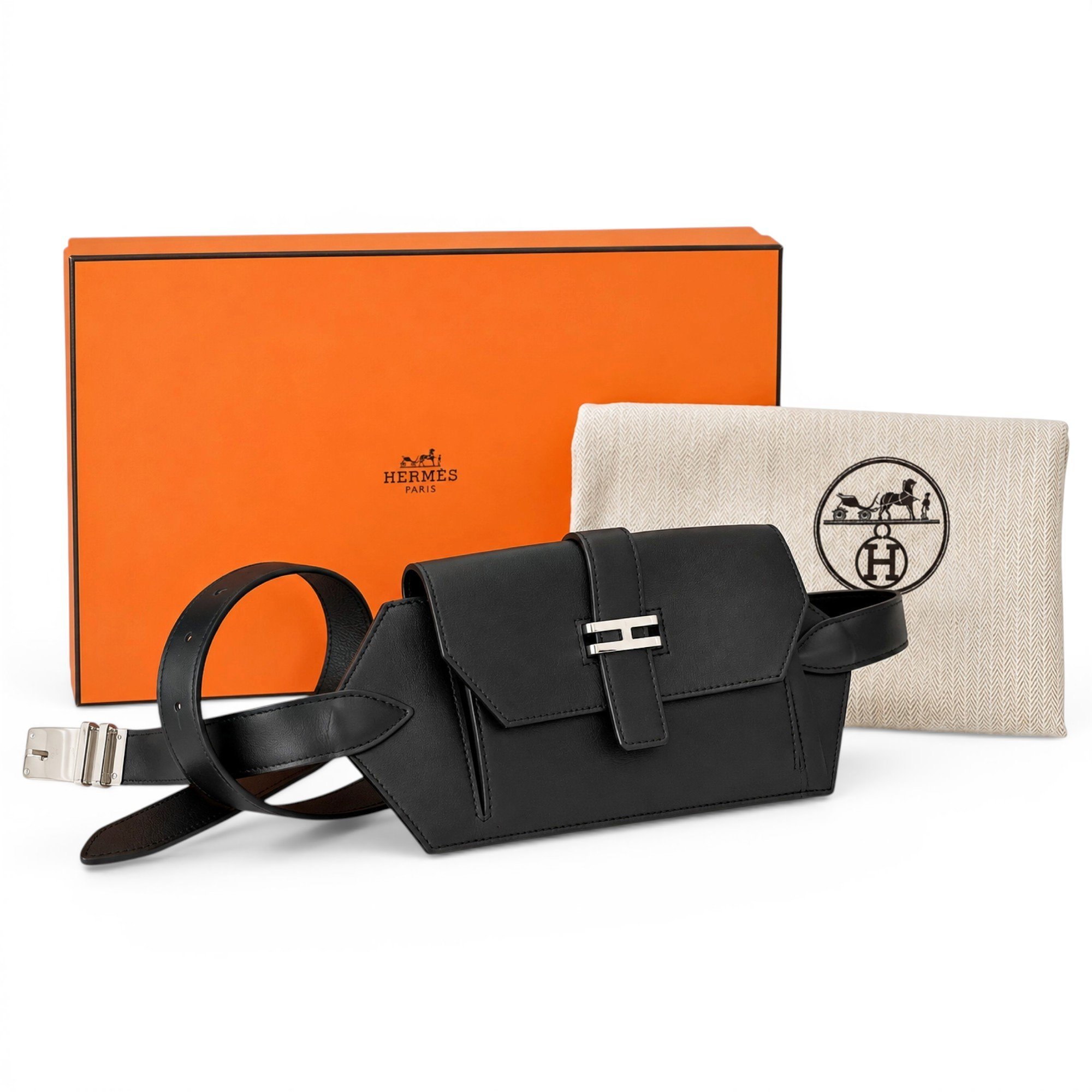 Leather travel bag