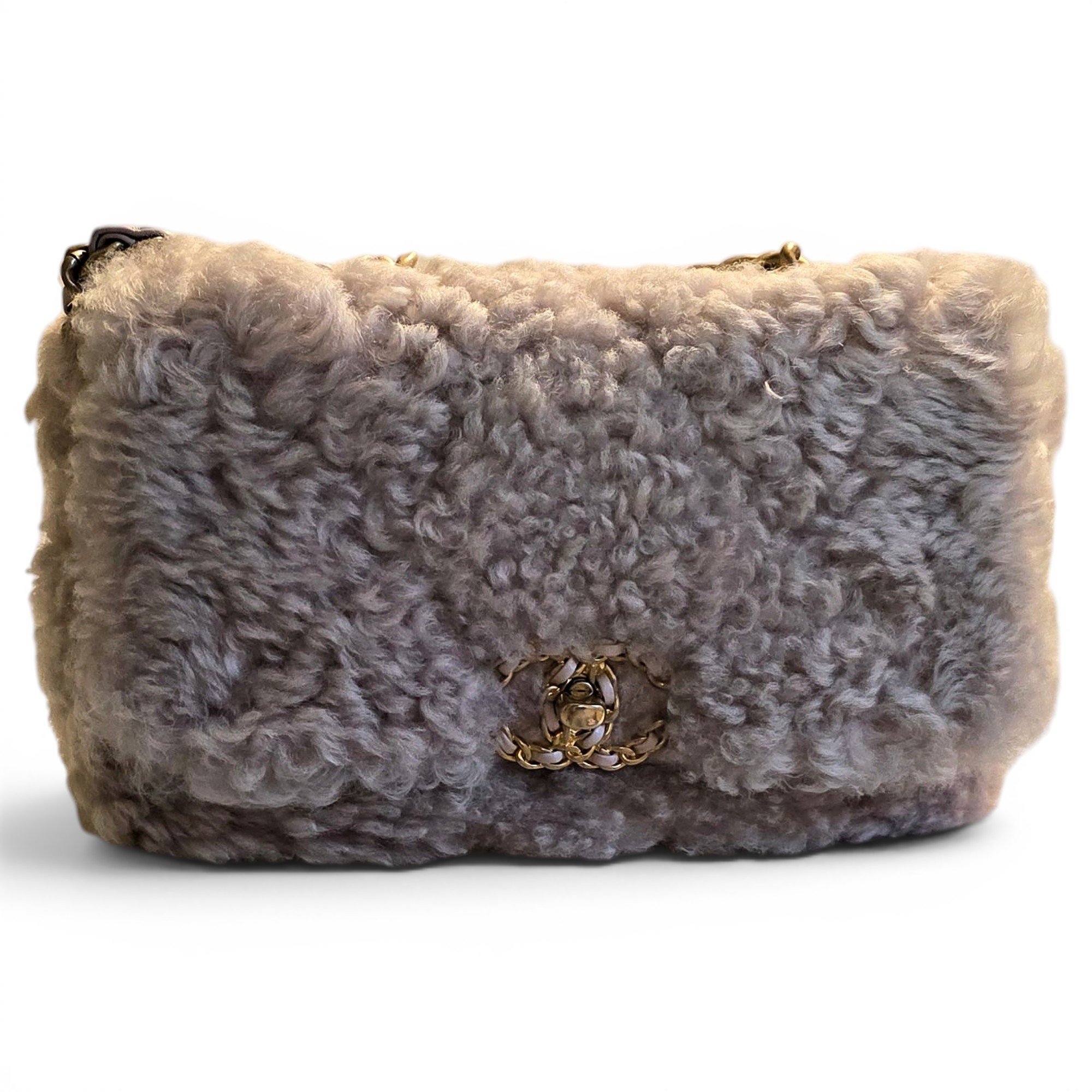 Chanel 19 handbag