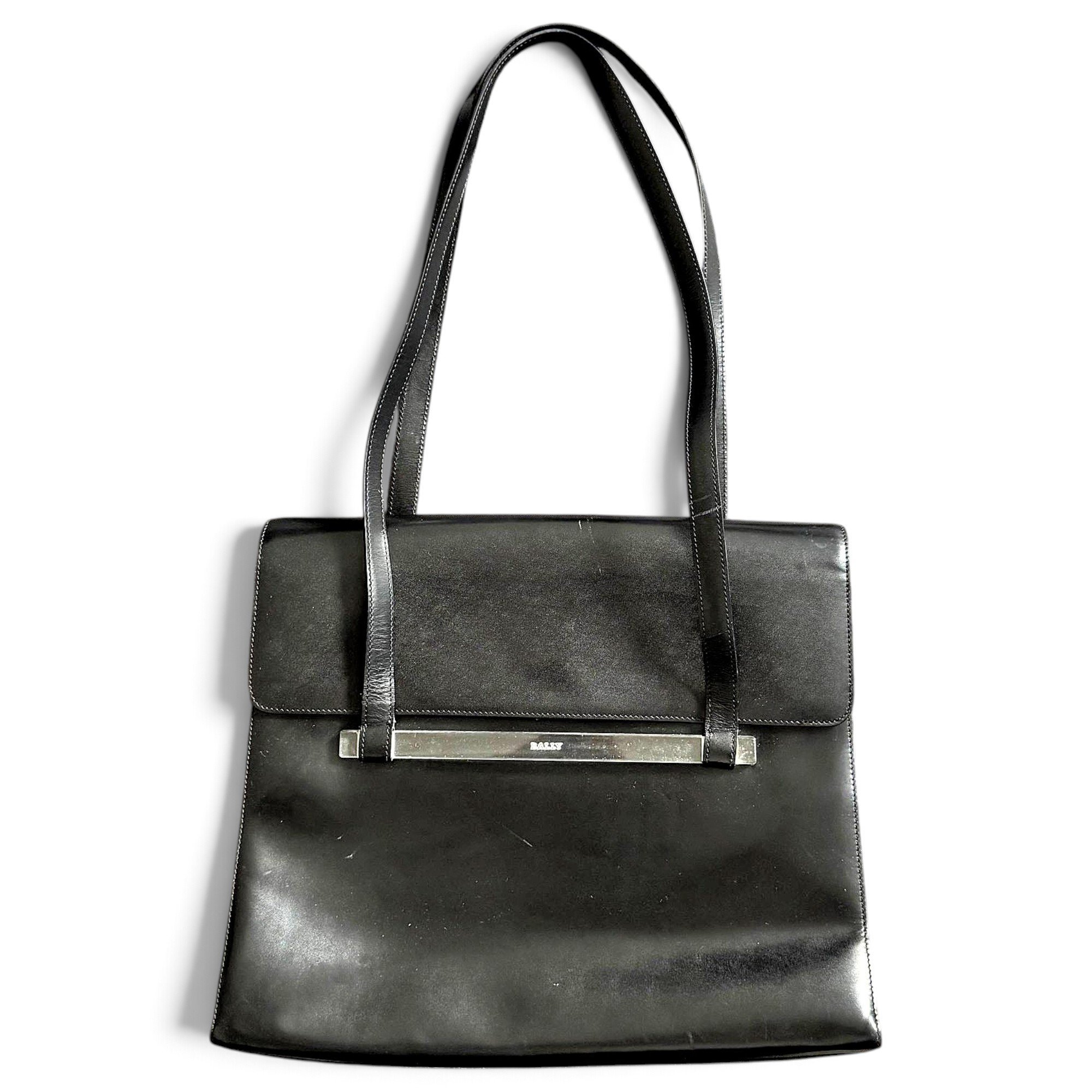 Leather tote