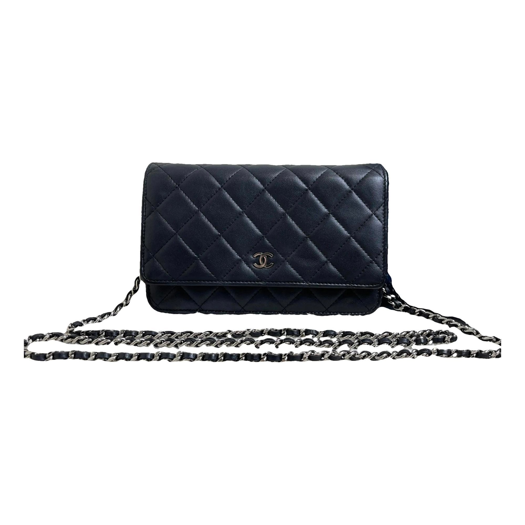 Wallet On Chain Timeless/Classique leather crossbody bag