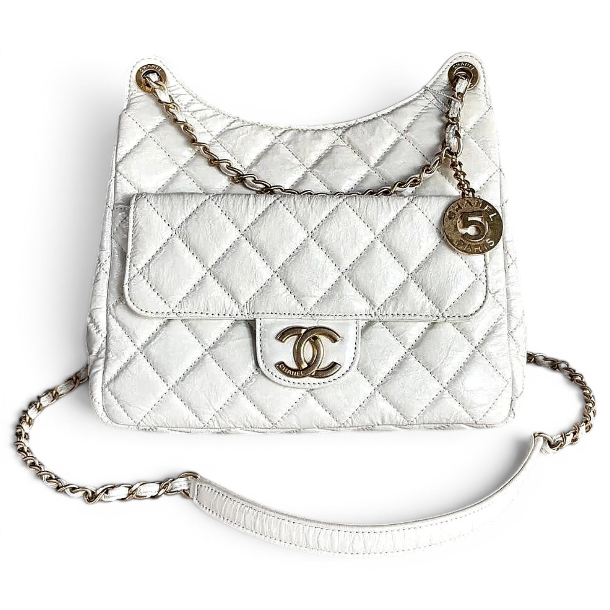 Chanel 22 leather handbag