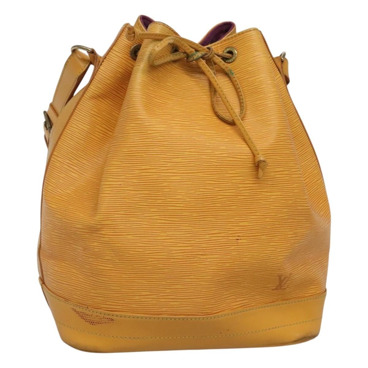 Noé leather handbag