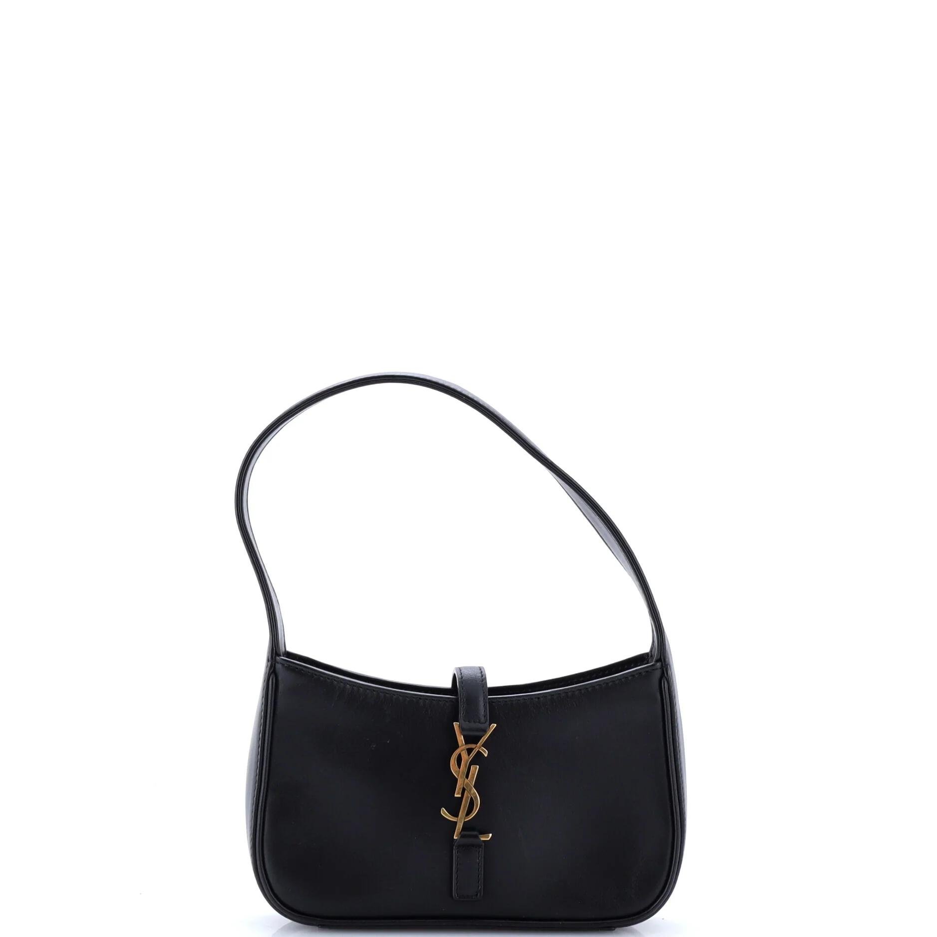Le 5 à 7 leather handbag