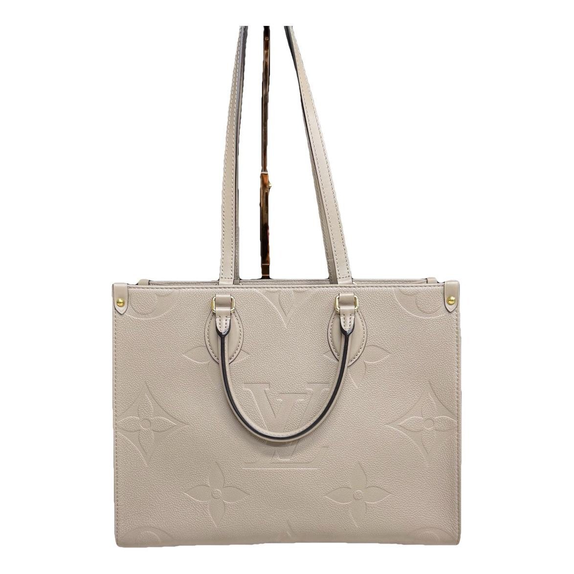 Onthego leather tote