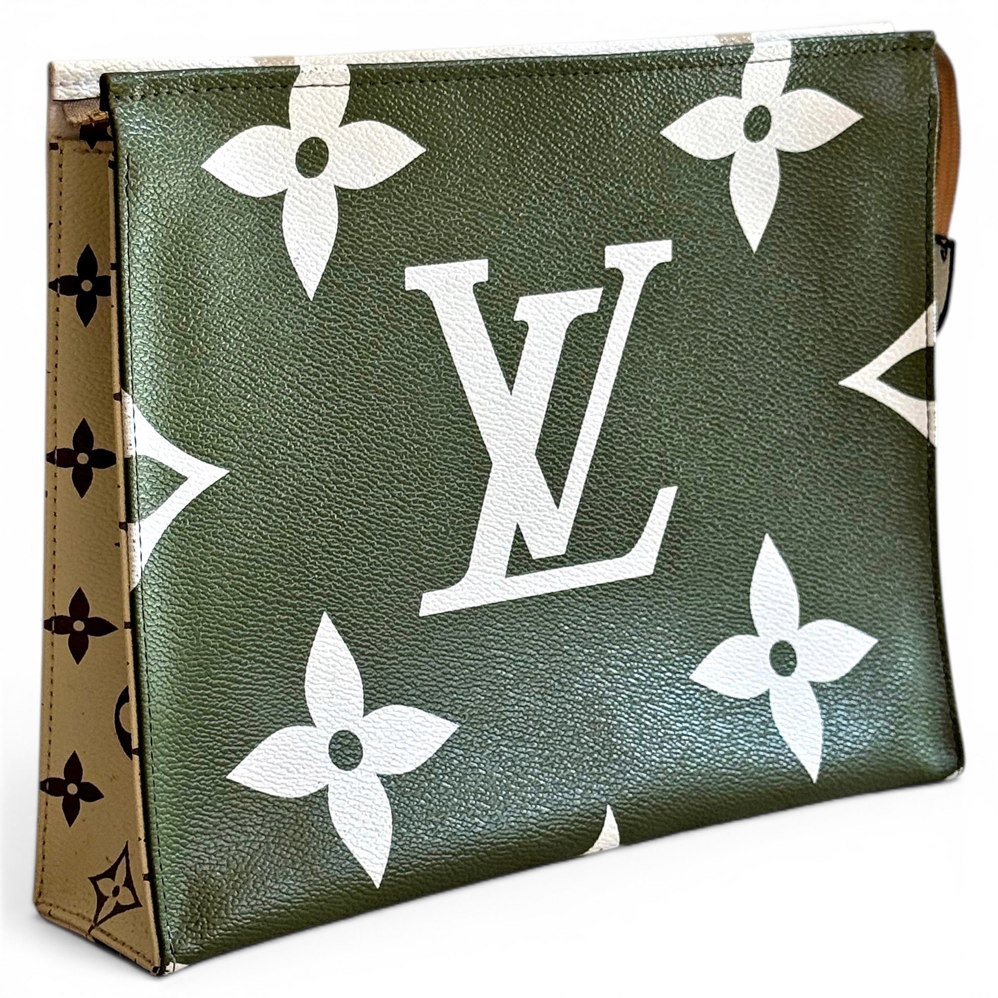 Louis Vuitton Cloth clutch bag