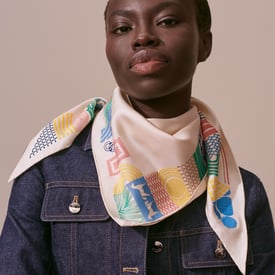 Liste Au Bloc Embroidered Triangle Scarf