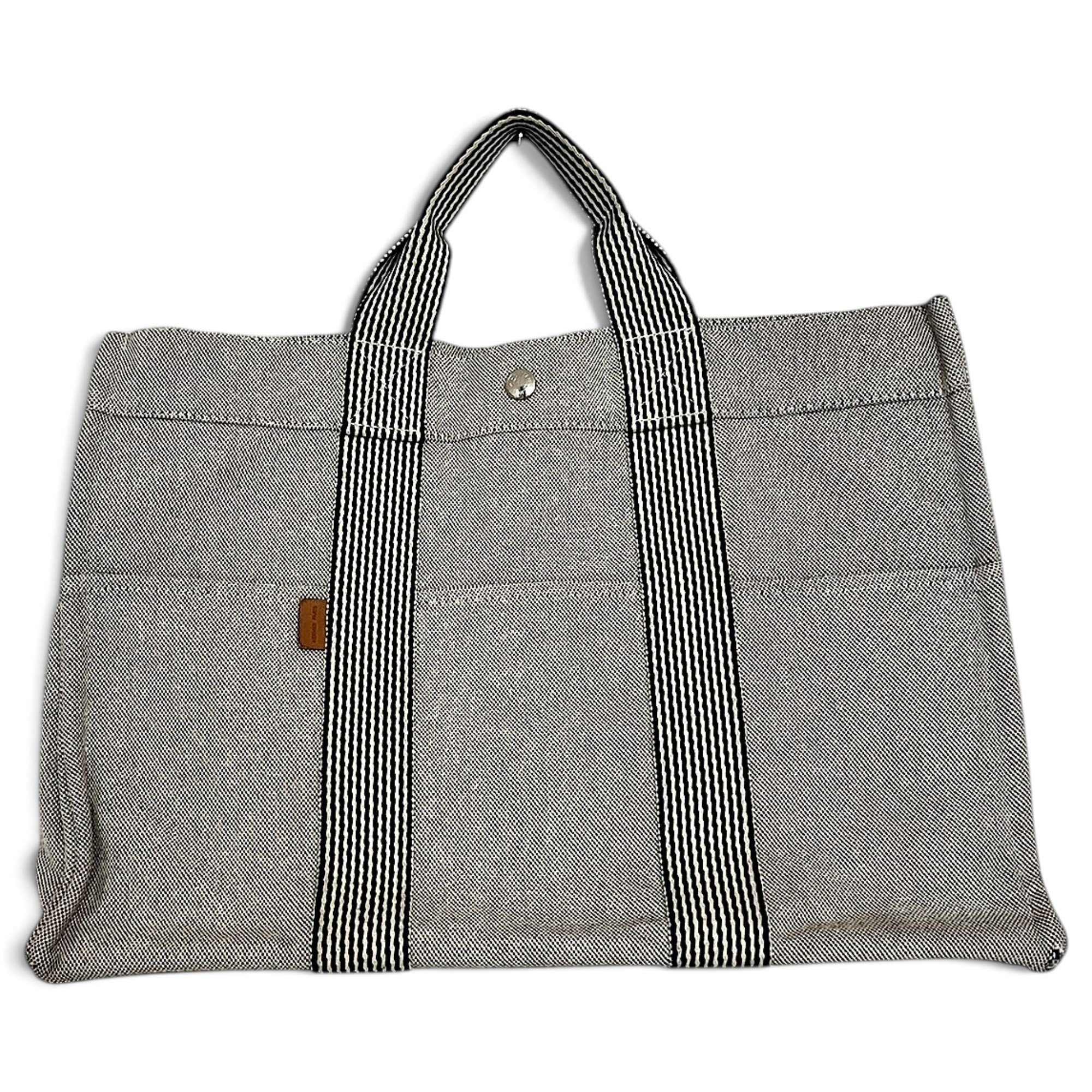 Toto cloth tote