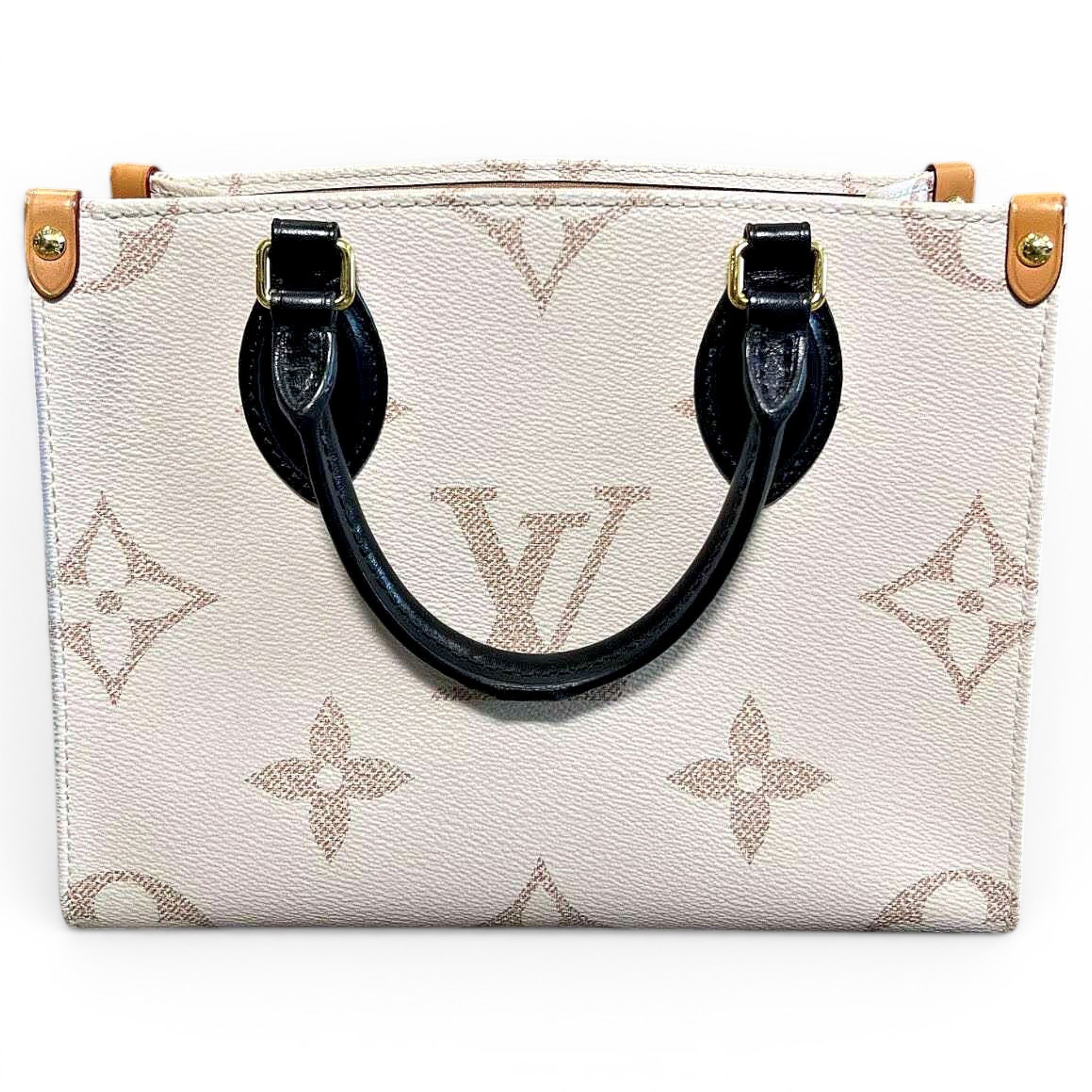 Onthego leather handbag