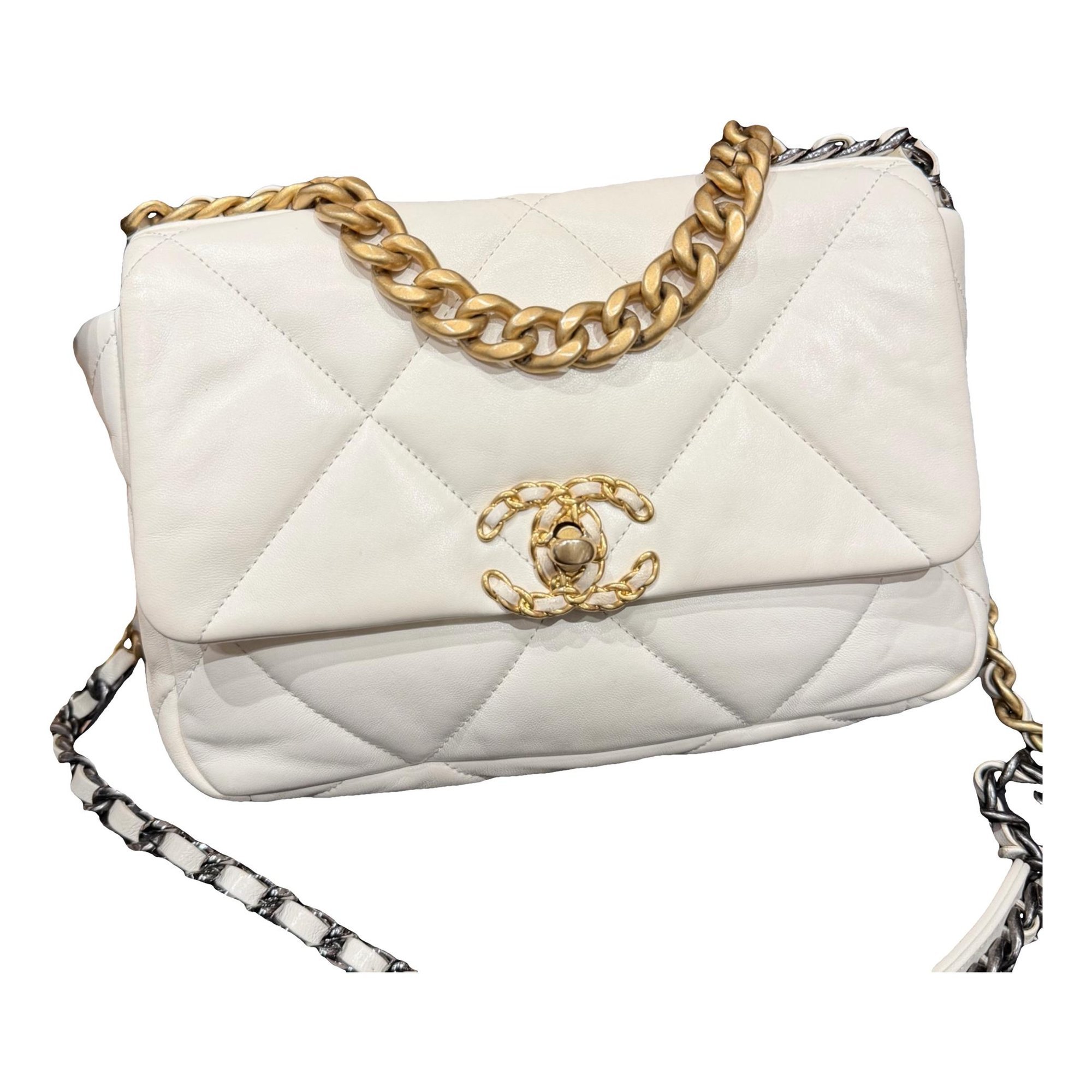Chanel 19 leather handbag