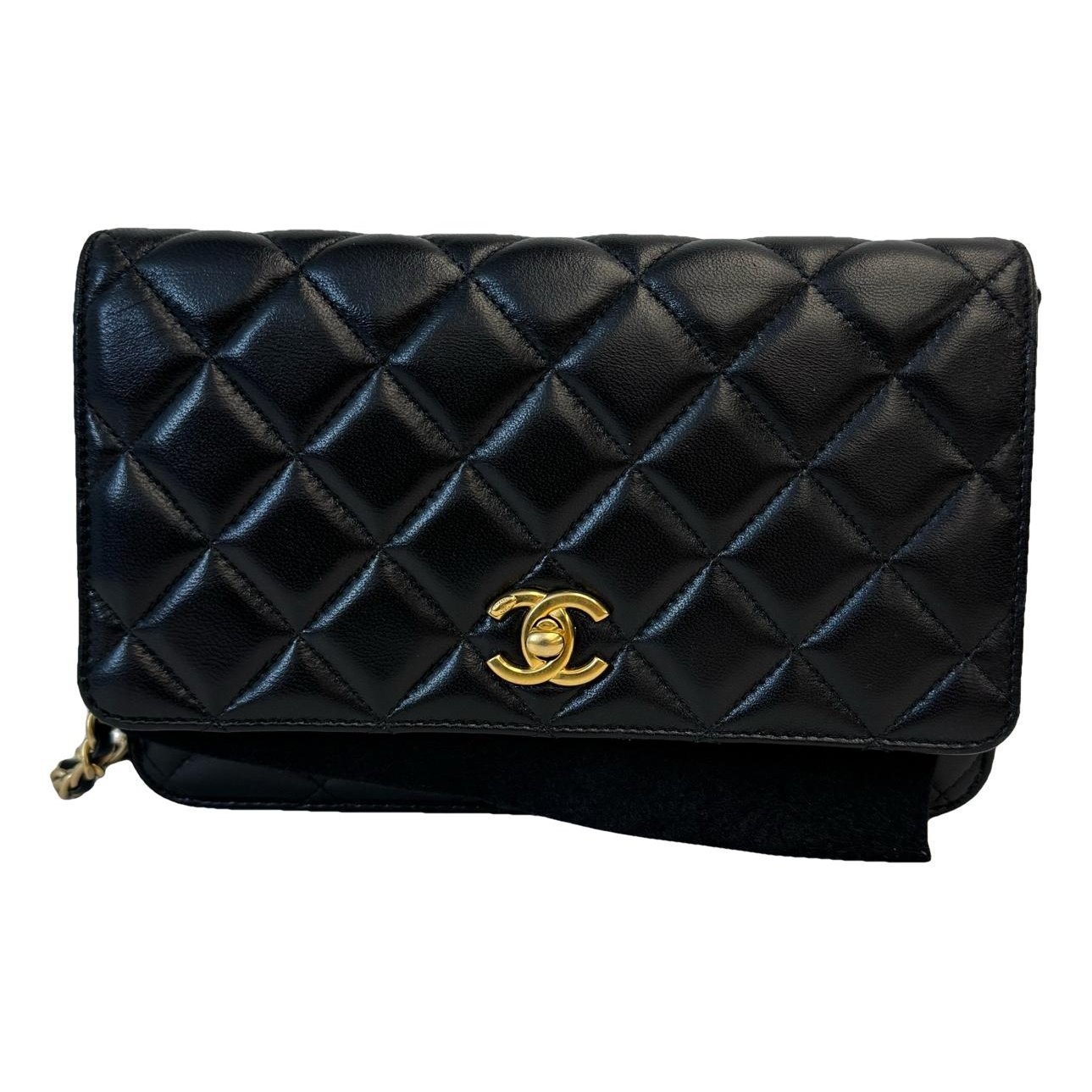 Wallet On Chain Timeless/Classique leather crossbody bag