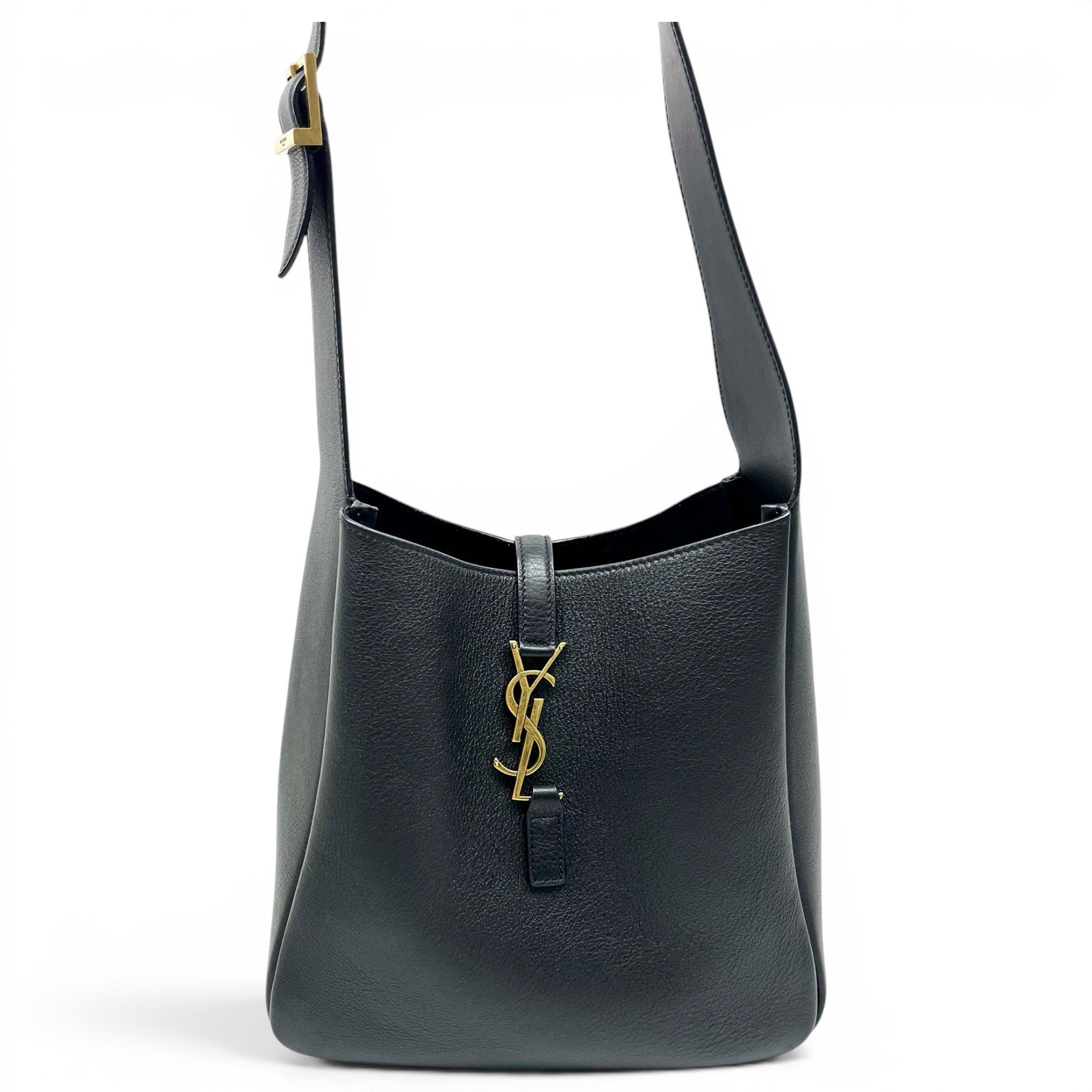 Le 5 à 7 leather handbag