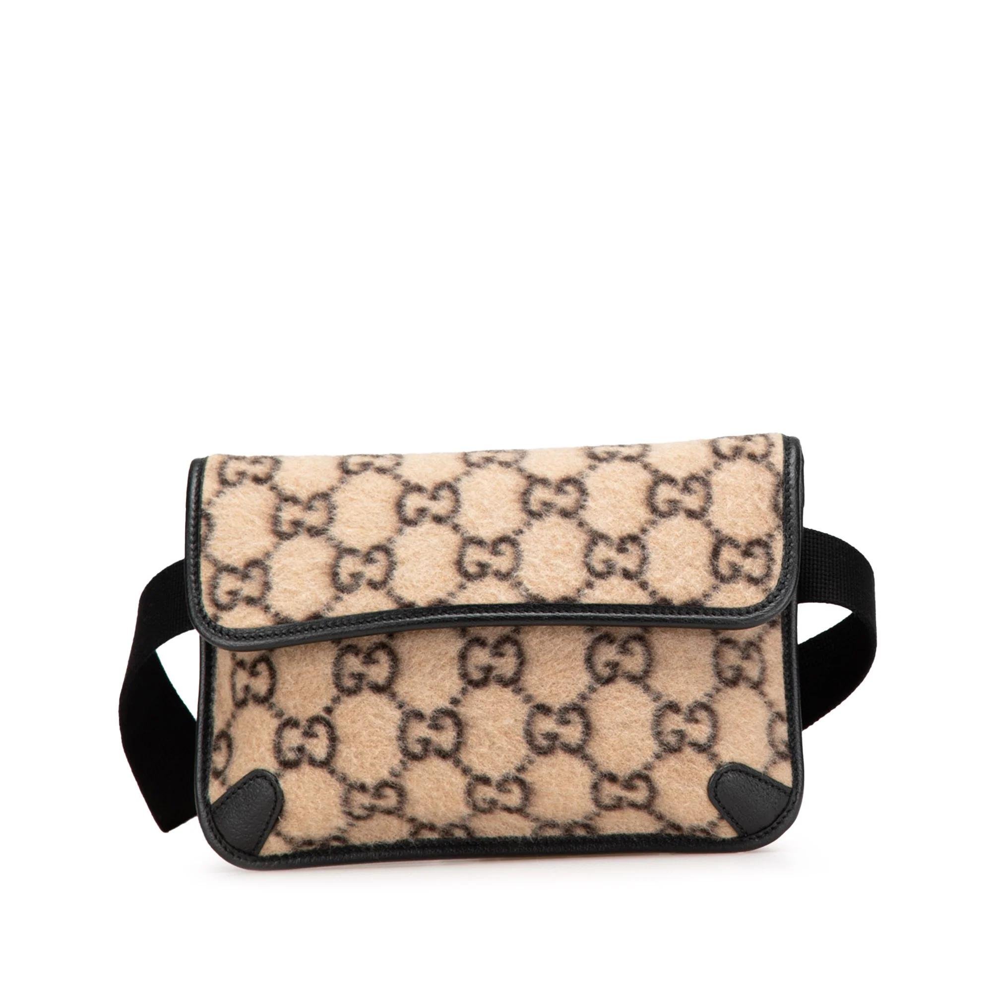 Gucci B wool mini bag