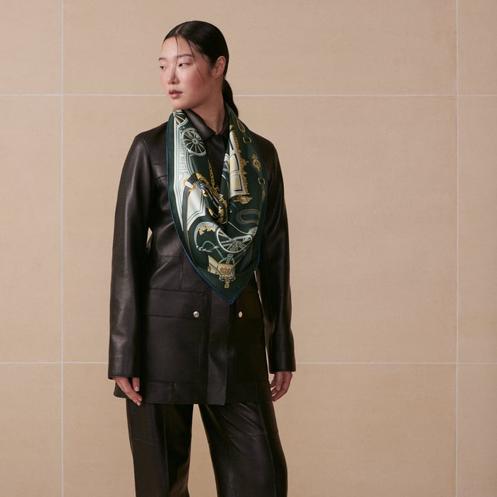 Lenço 90 Stately Wheels