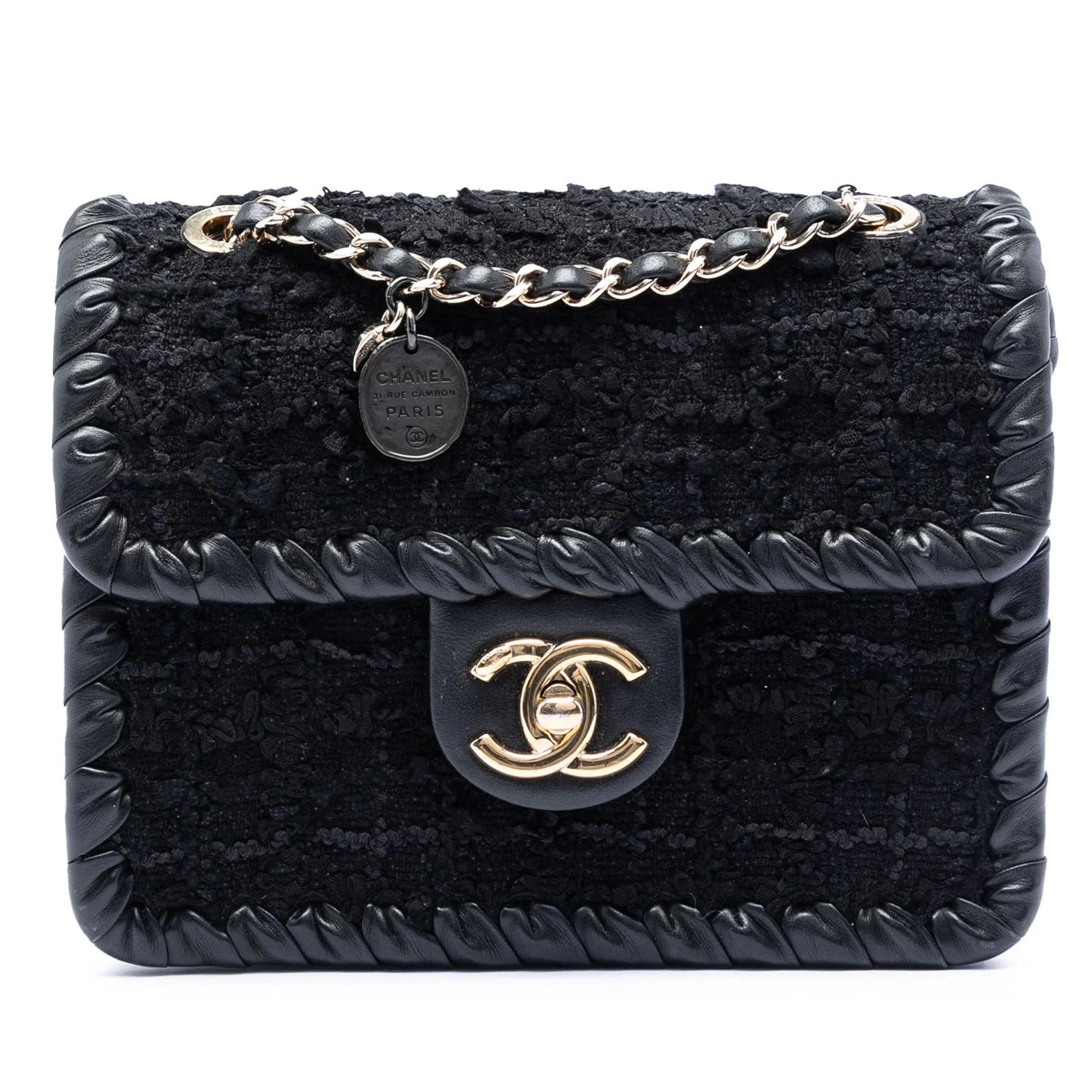 Timeless/Classique tweed crossbody bag
