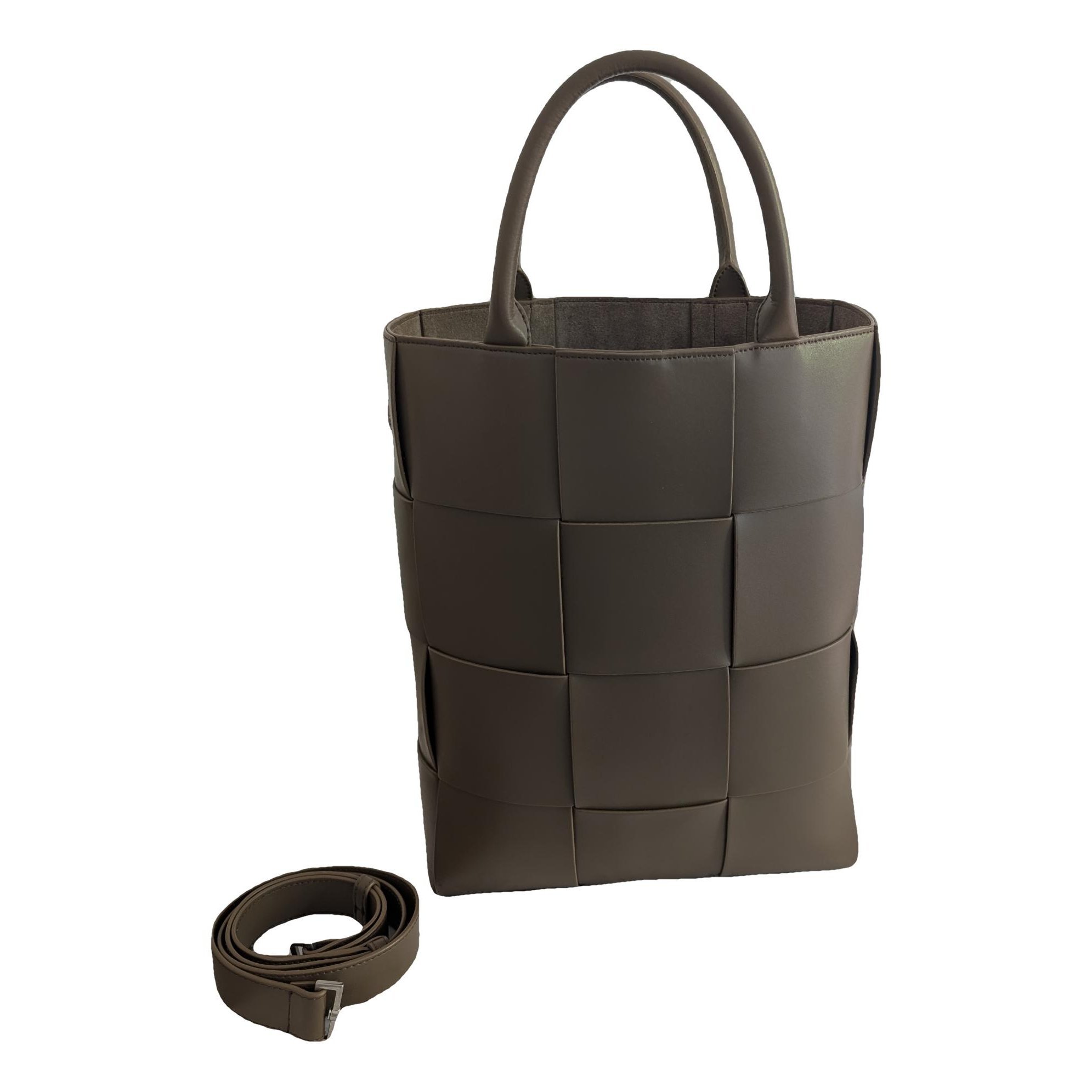 Arco leather tote