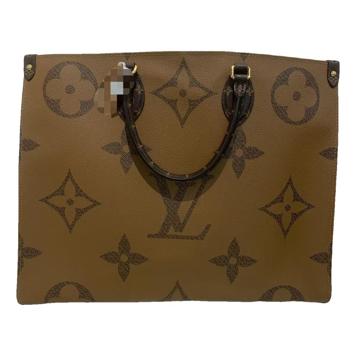 Onthego leather handbag