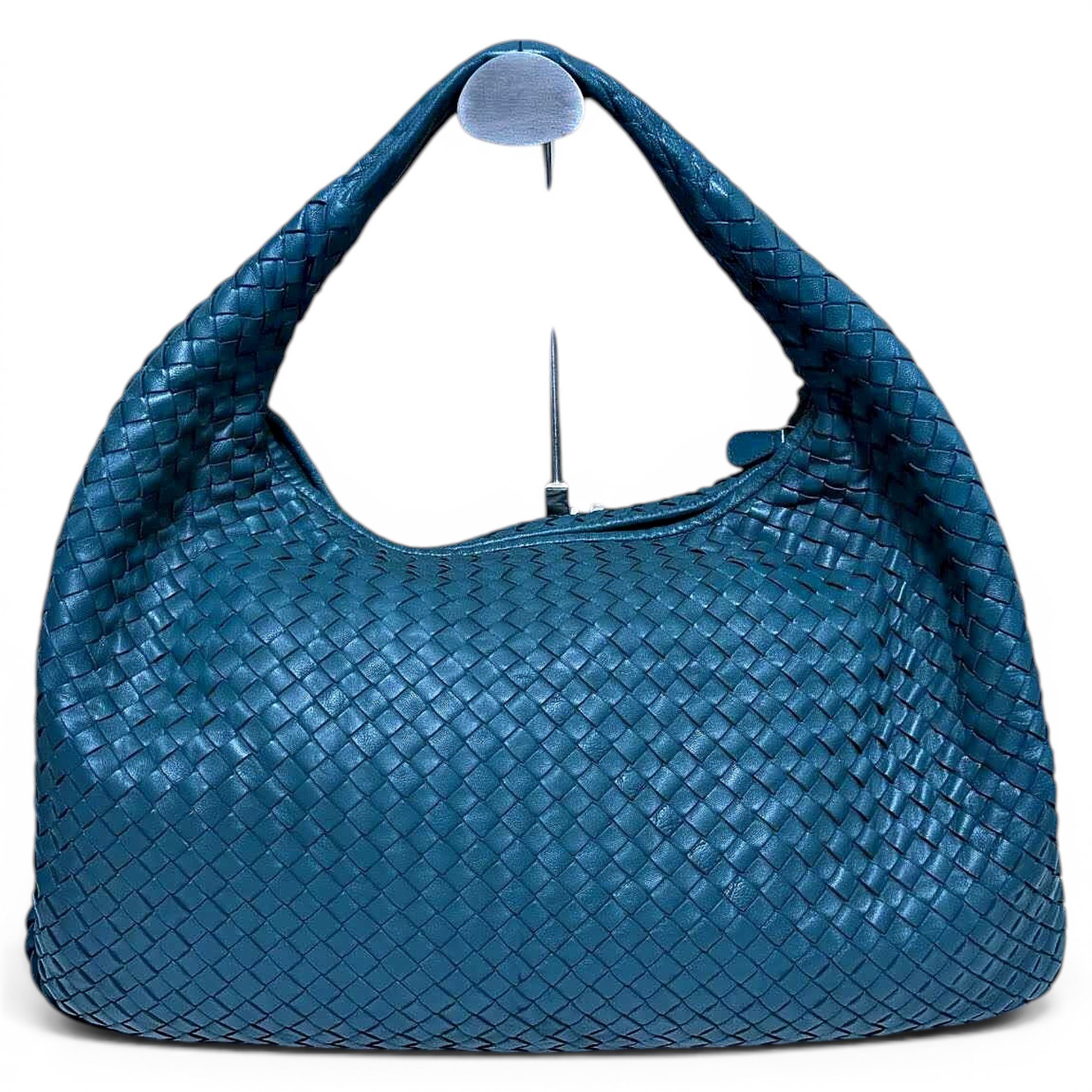 Veneta leather handbag