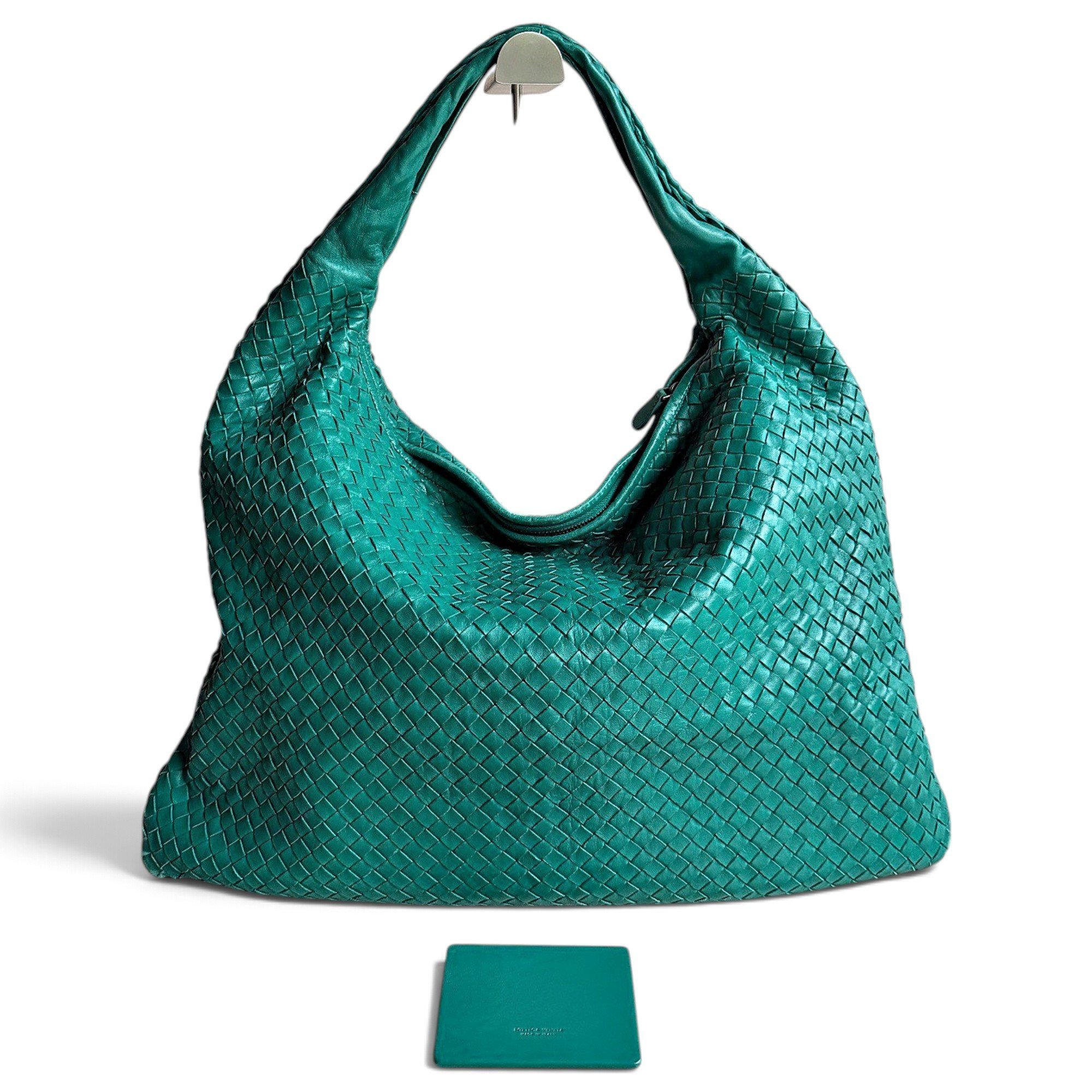 Veneta leather handbag