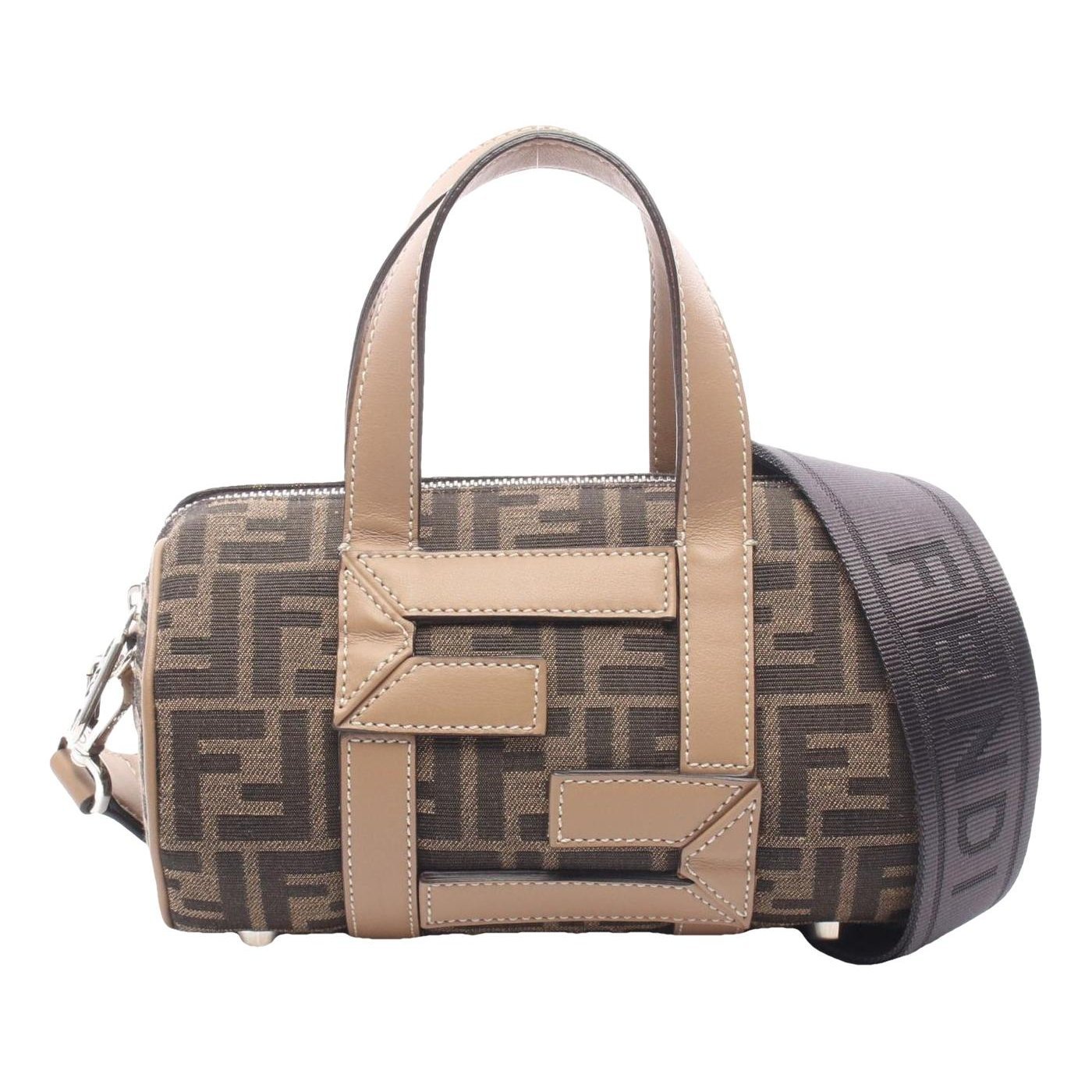 Leather travel bag