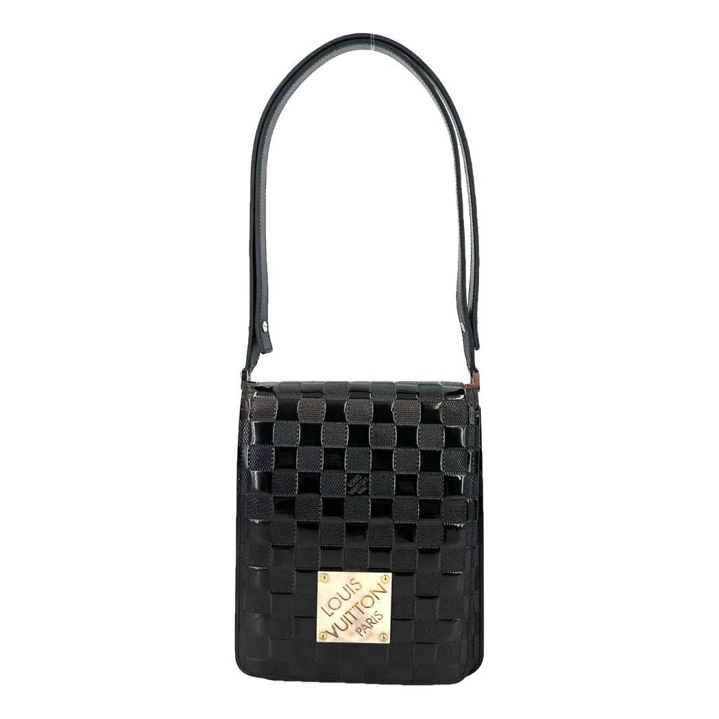 Patent leather handbag