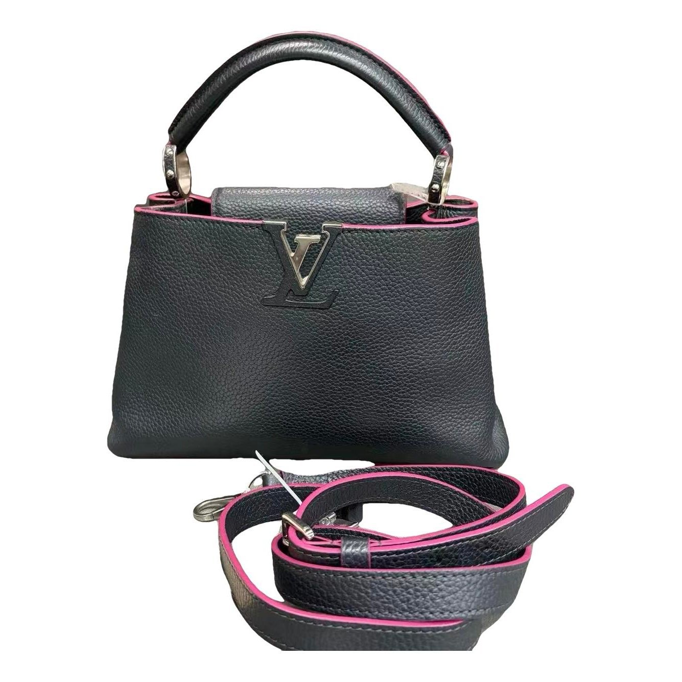 Capucines leather handbag