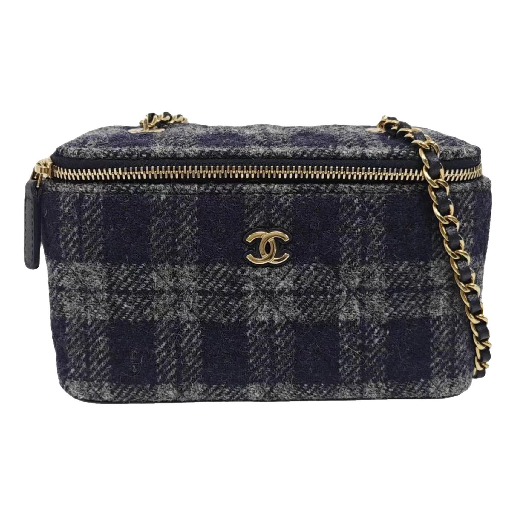 Wool handbag