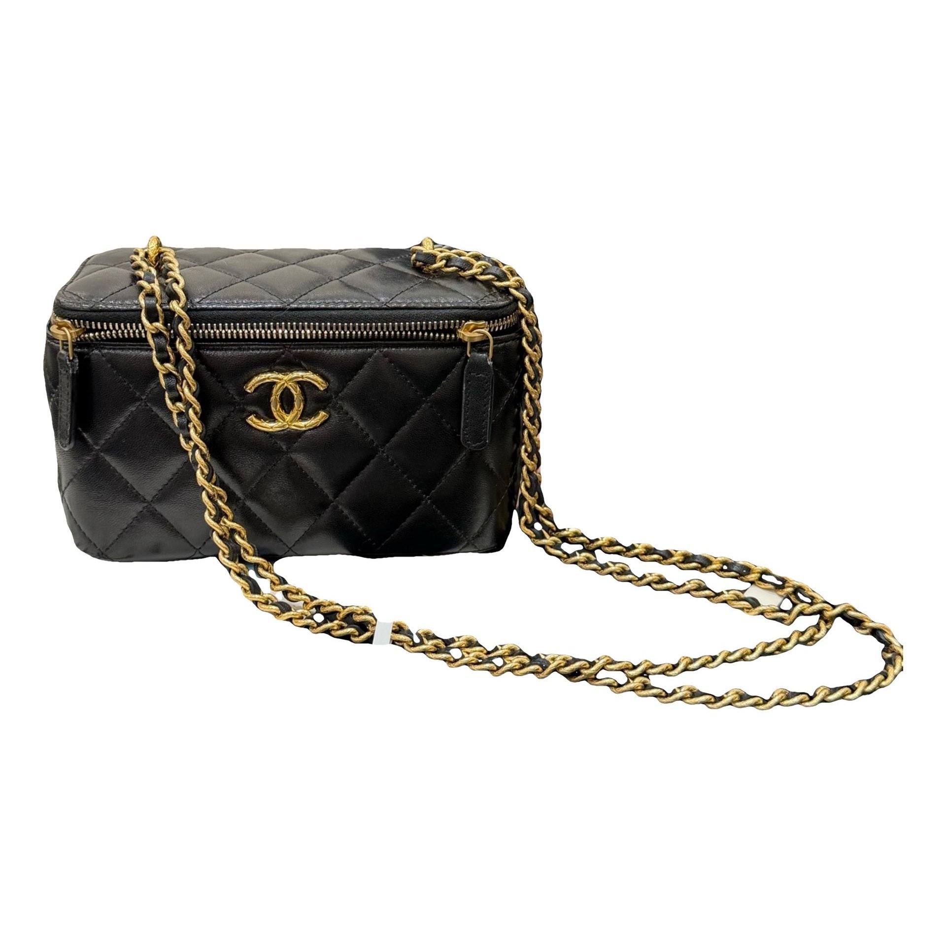 Trendy CC Vanity leather handbag