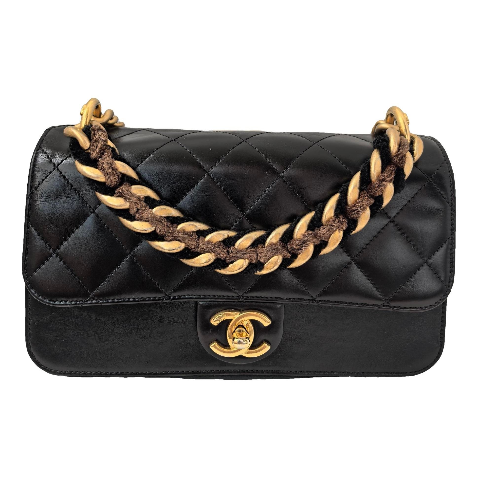 Timeless/Classique leather crossbody bag